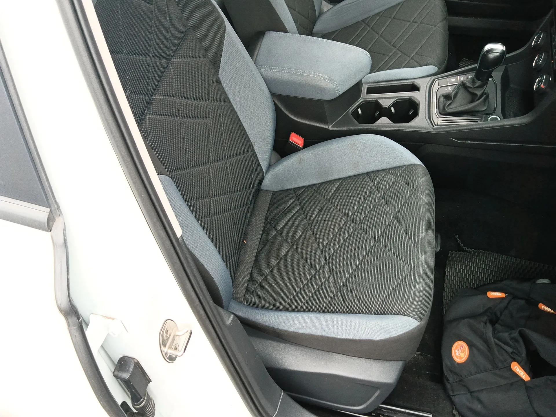 Volkswagen Lavida 2023 1.5L Automatic De Yi Edition — миниатюра 24