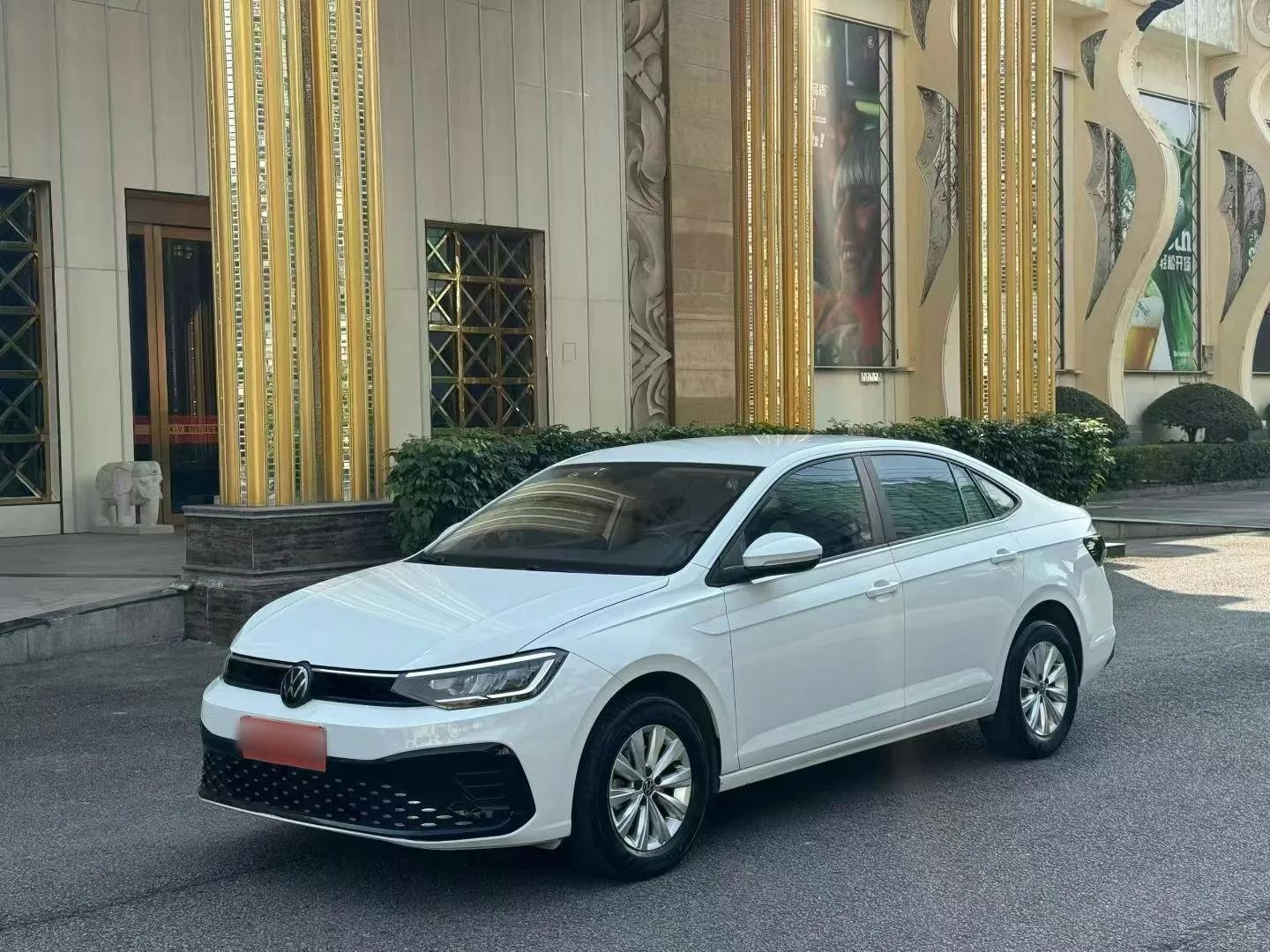 Volkswagen Lavida 2023 1.5L Automatic De Yi Edition — миниатюра 9