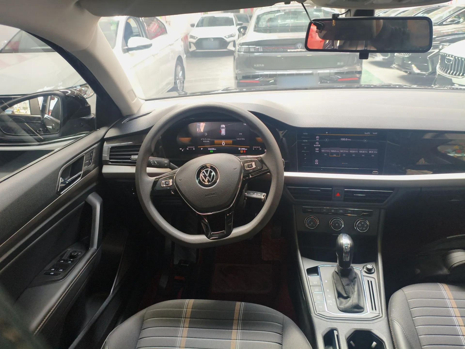 Volkswagen Lavida 2022 280TSI DSG Comfort Edition — миниатюра 14