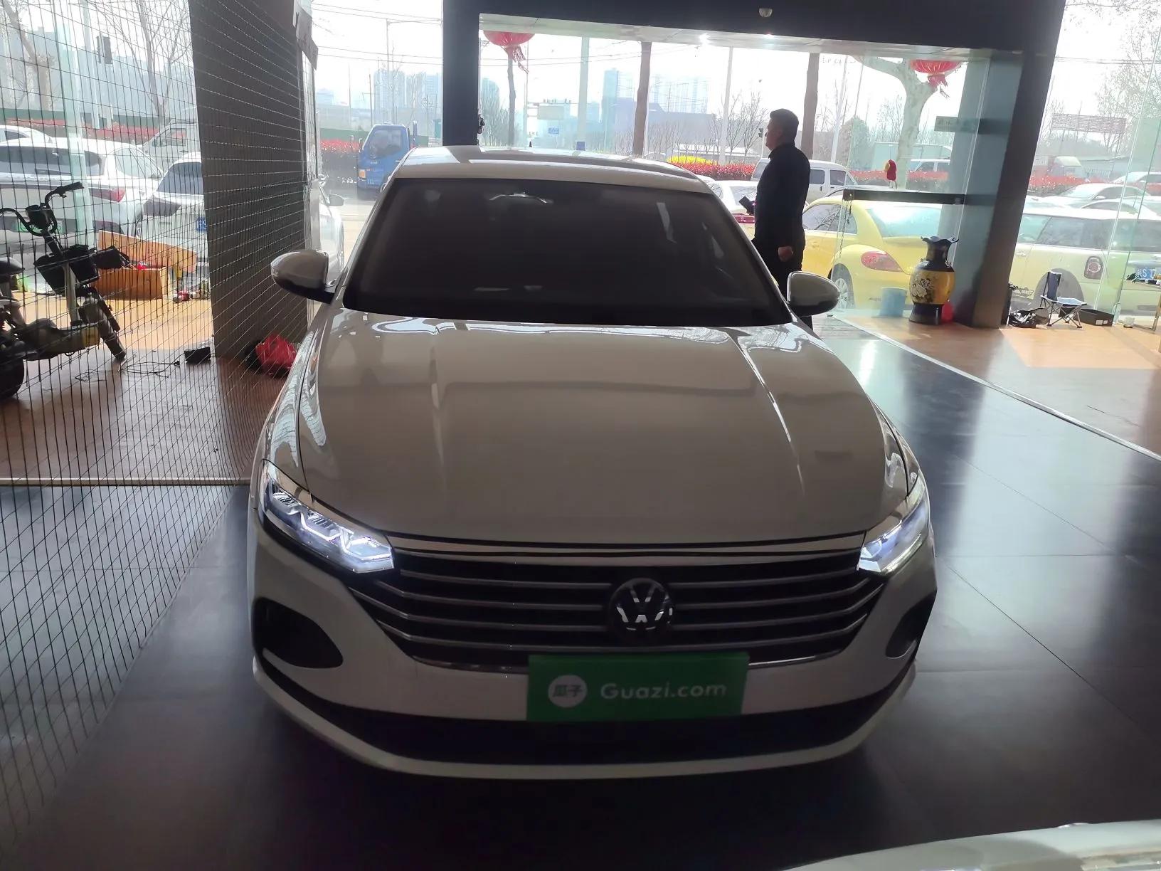 Volkswagen Lavida 2023 Revised 1.5L Automatic DeYi Edition — миниатюра 2