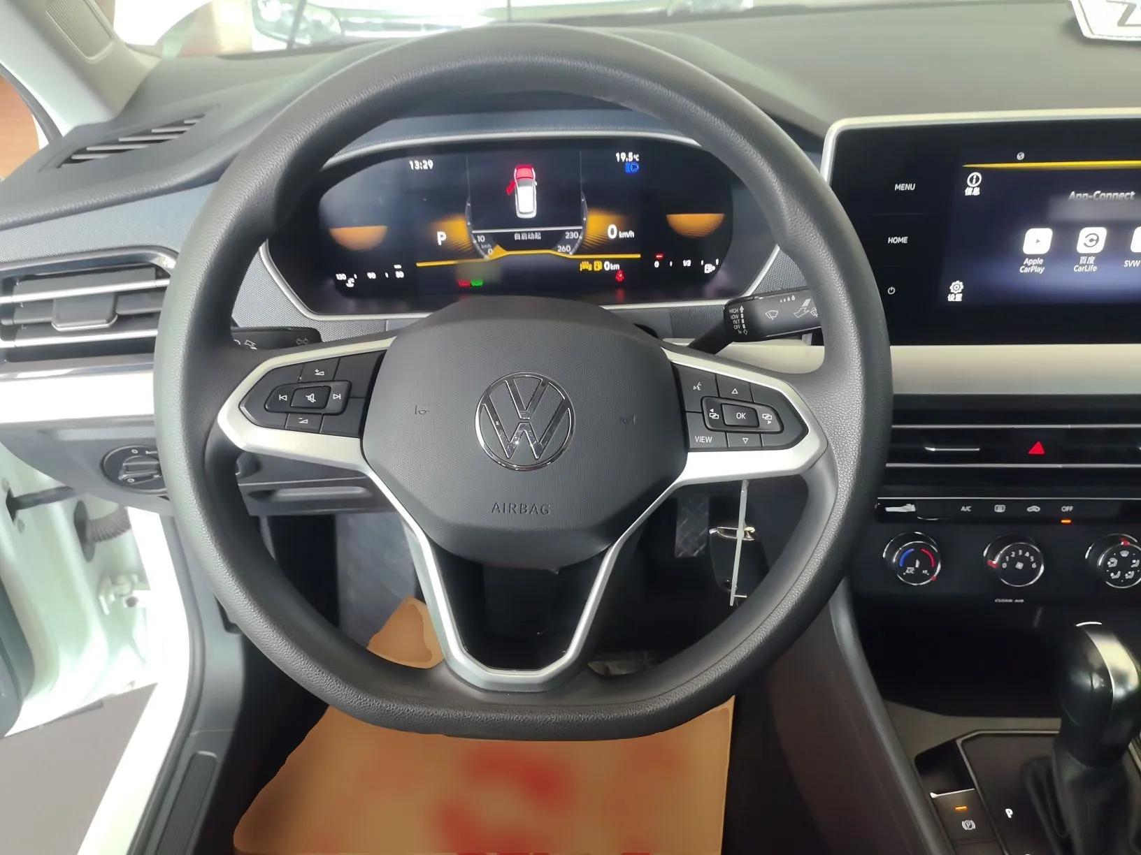 Volkswagen Lavida 2023 Revised 1.5L Automatic DeYi Edition — миниатюра 14