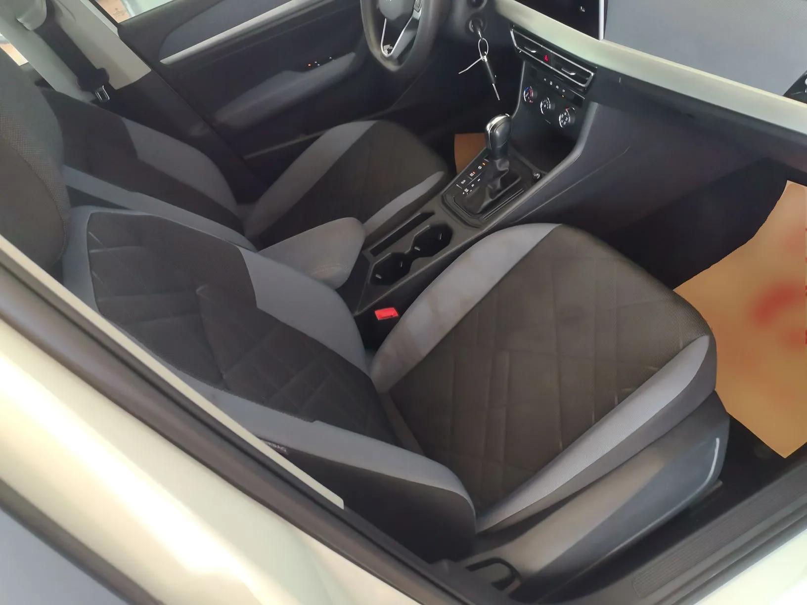 Volkswagen Lavida 2023 Revised 1.5L Automatic DeYi Edition — миниатюра 23