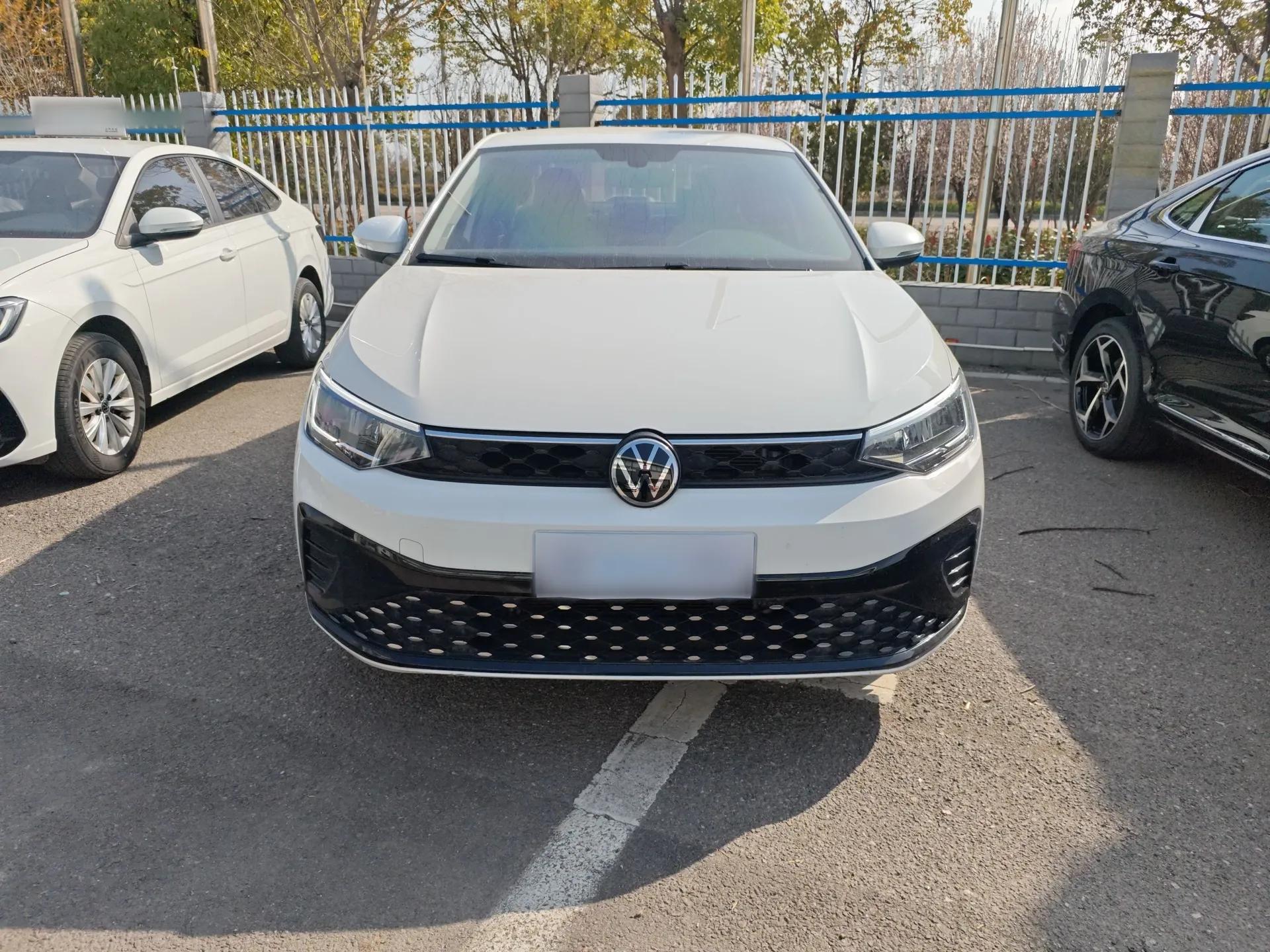 Volkswagen Lavida 2025 New Sharp 1.5L Outstanding New Edition — миниатюра 2