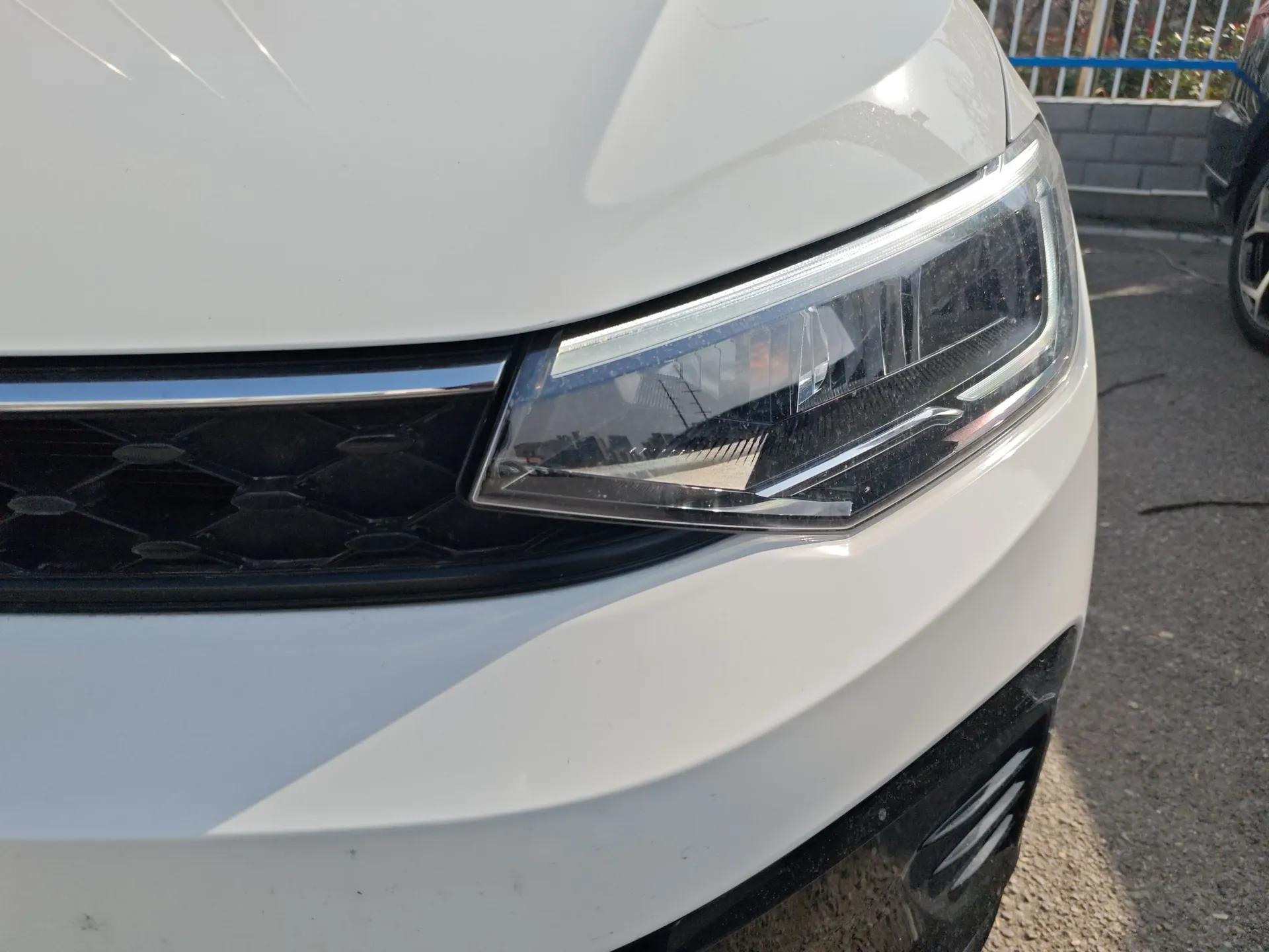 Volkswagen Lavida 2025 New Sharp 1.5L Outstanding New Edition — миниатюра 9