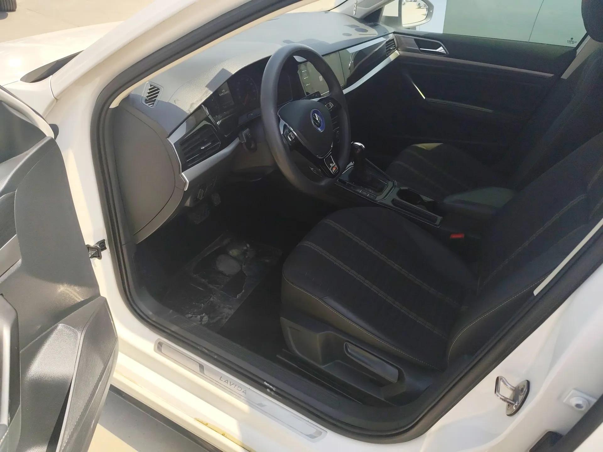 Volkswagen Lavida 2021 280TSI DSG Comfort Edition — миниатюра 19