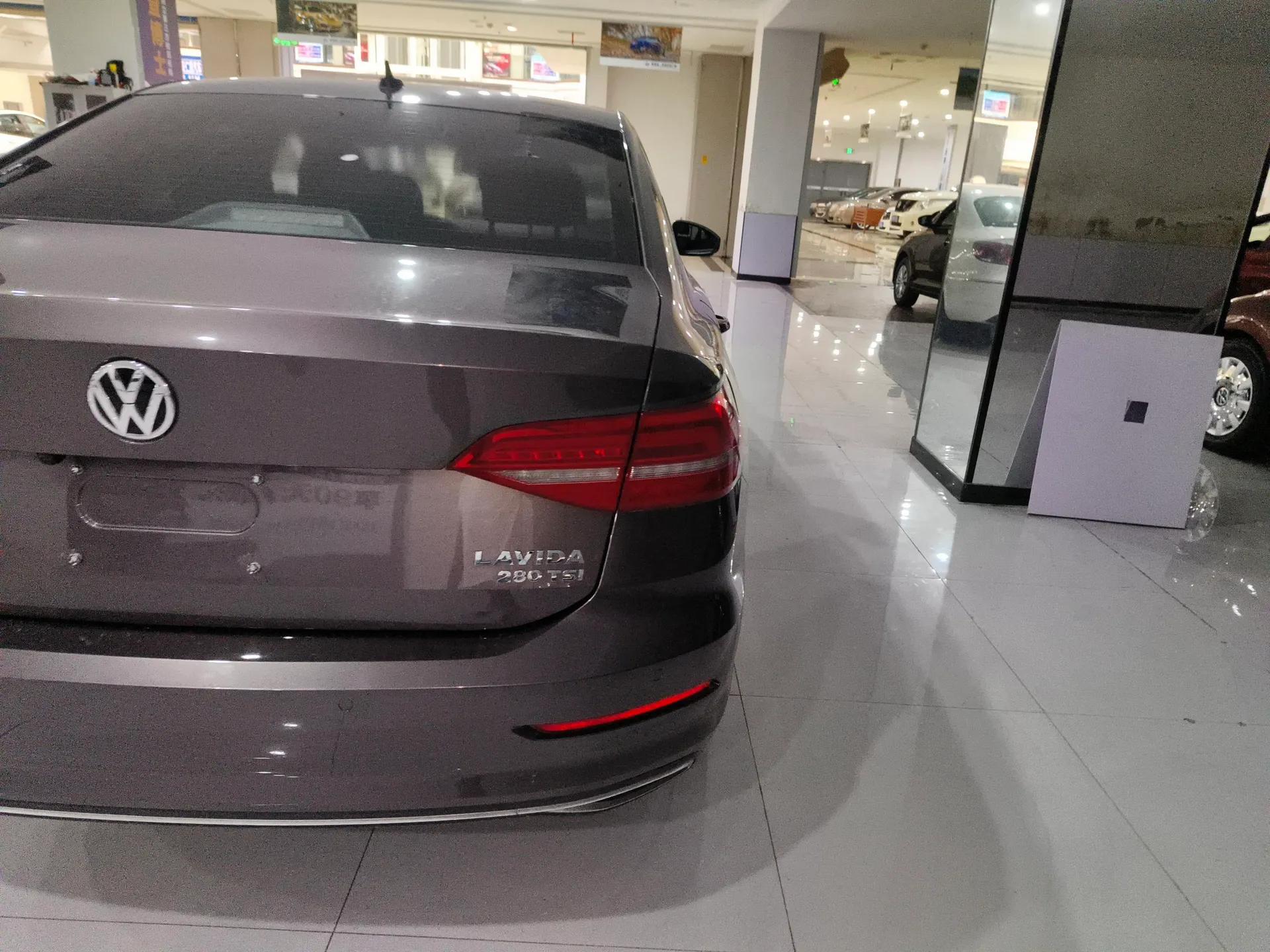 Volkswagen Lavida 2019 280TSI DSG Comfort Edition China VI standard — миниатюра 8
