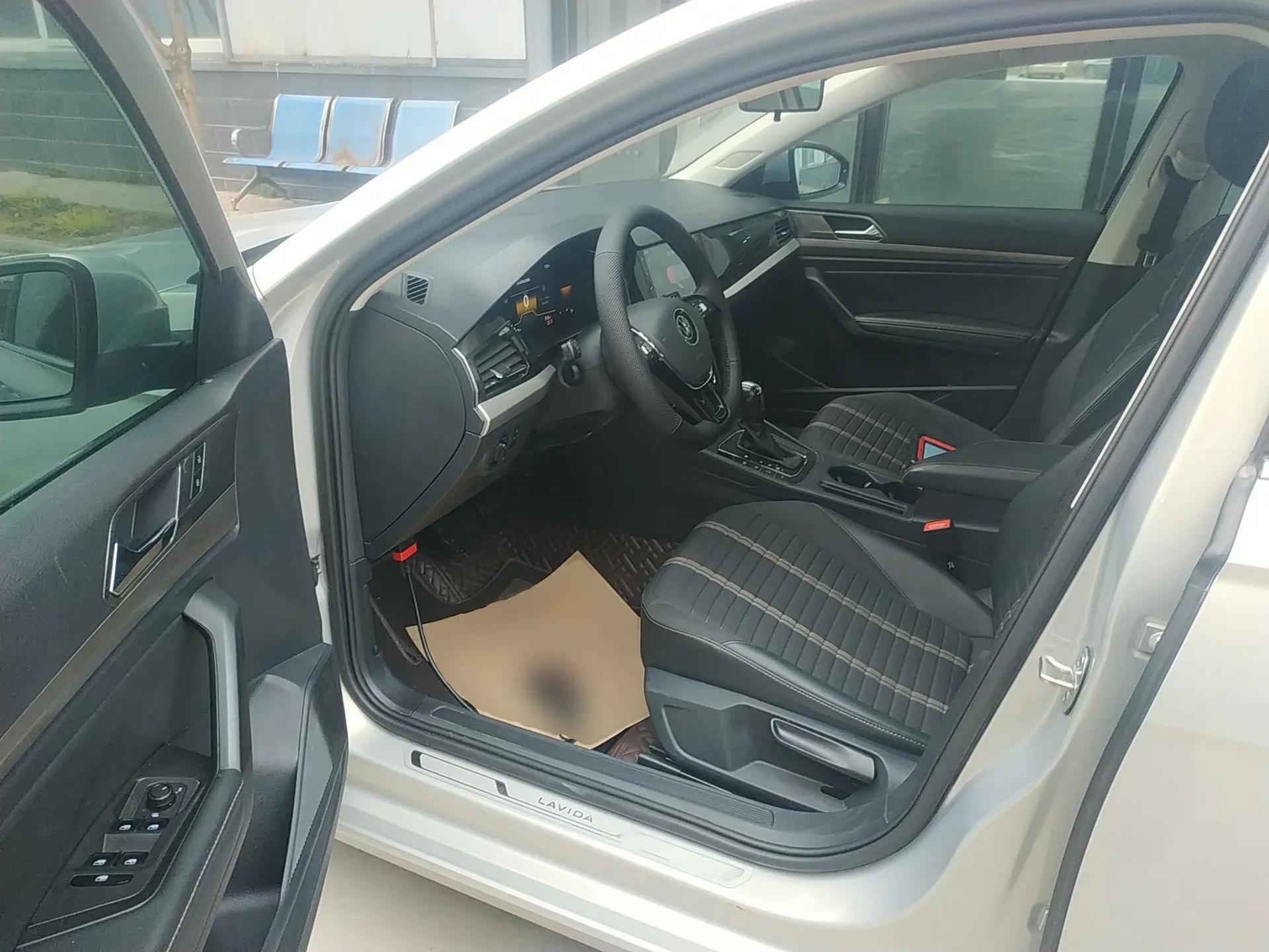 Volkswagen Lavida 2022 280TSI DSG Comfort Edition — миниатюра 18