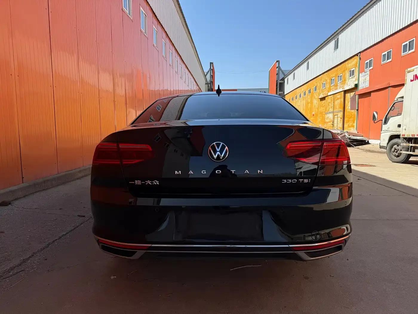 2020 Volkswagen Passat 330TSI DSG Leading Edition — миниатюра 4
