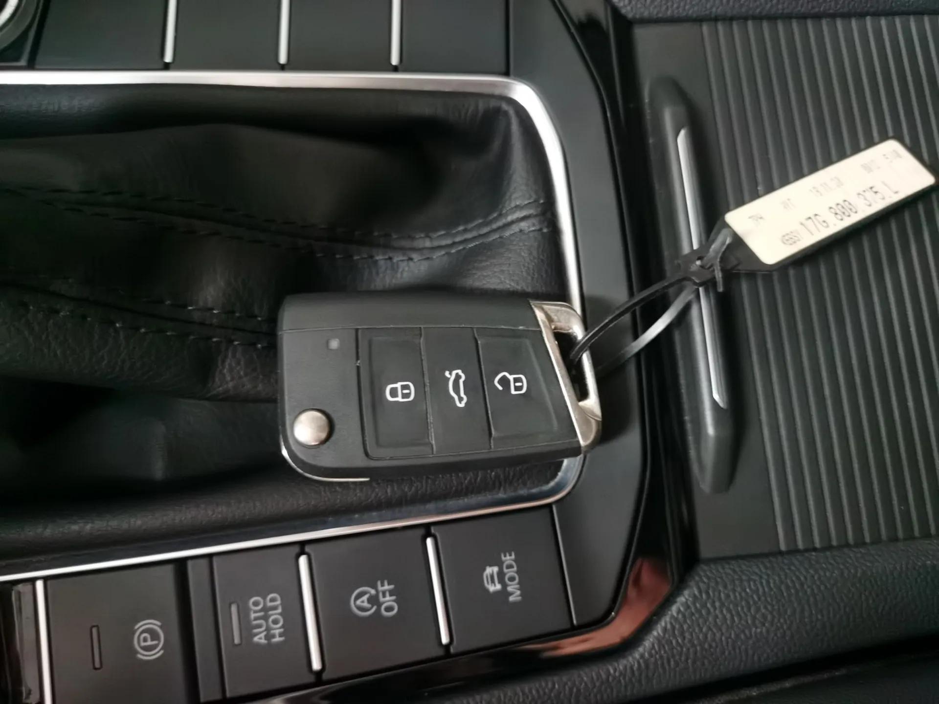Volkswagen Sagitar 2021 280TSI DSG Comfort Connect Edition — миниатюра 19