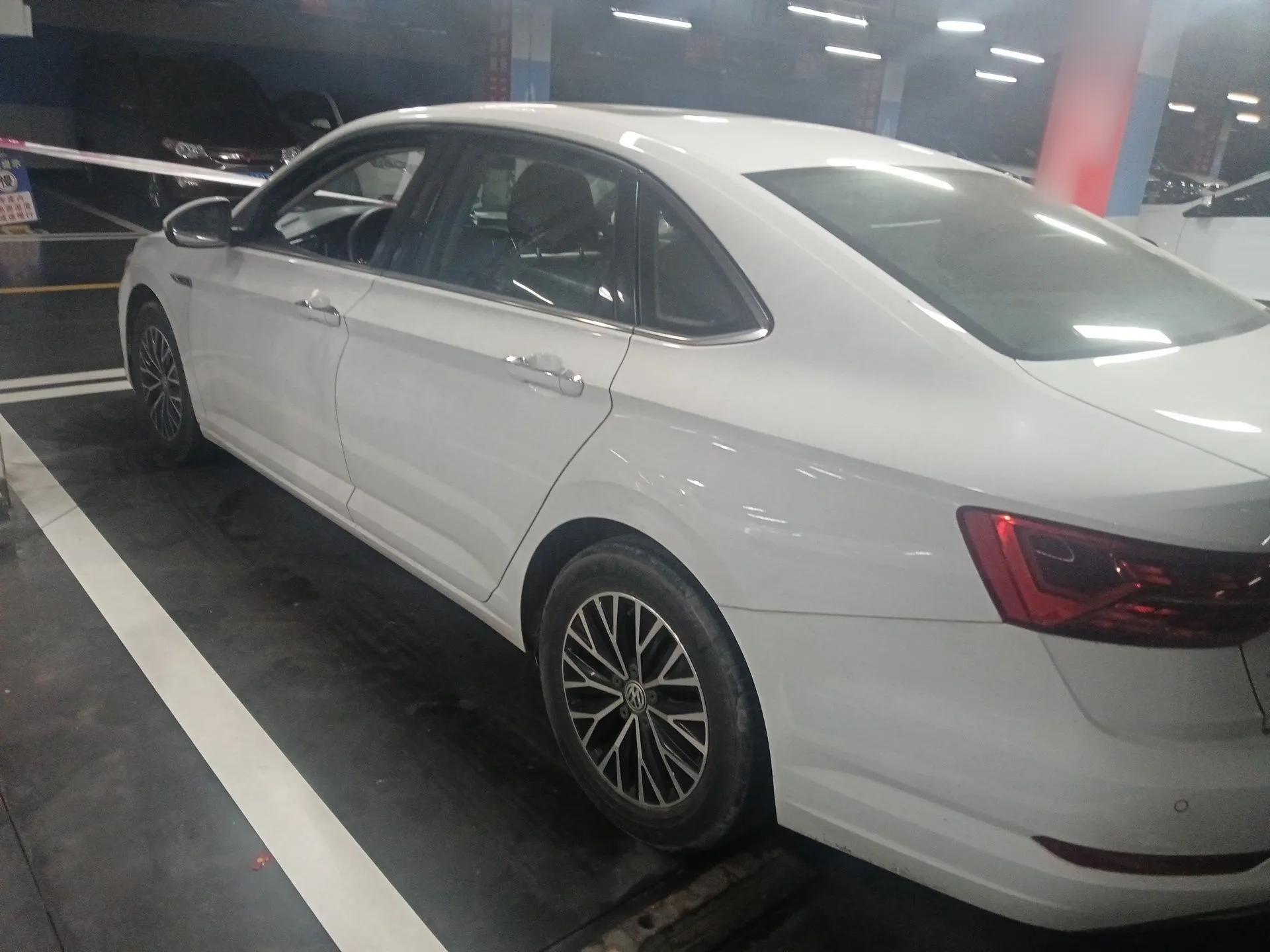 Volkswagen Sagitar 2019 200TSI DSG Comfort Version China VI Standard — миниатюра 4