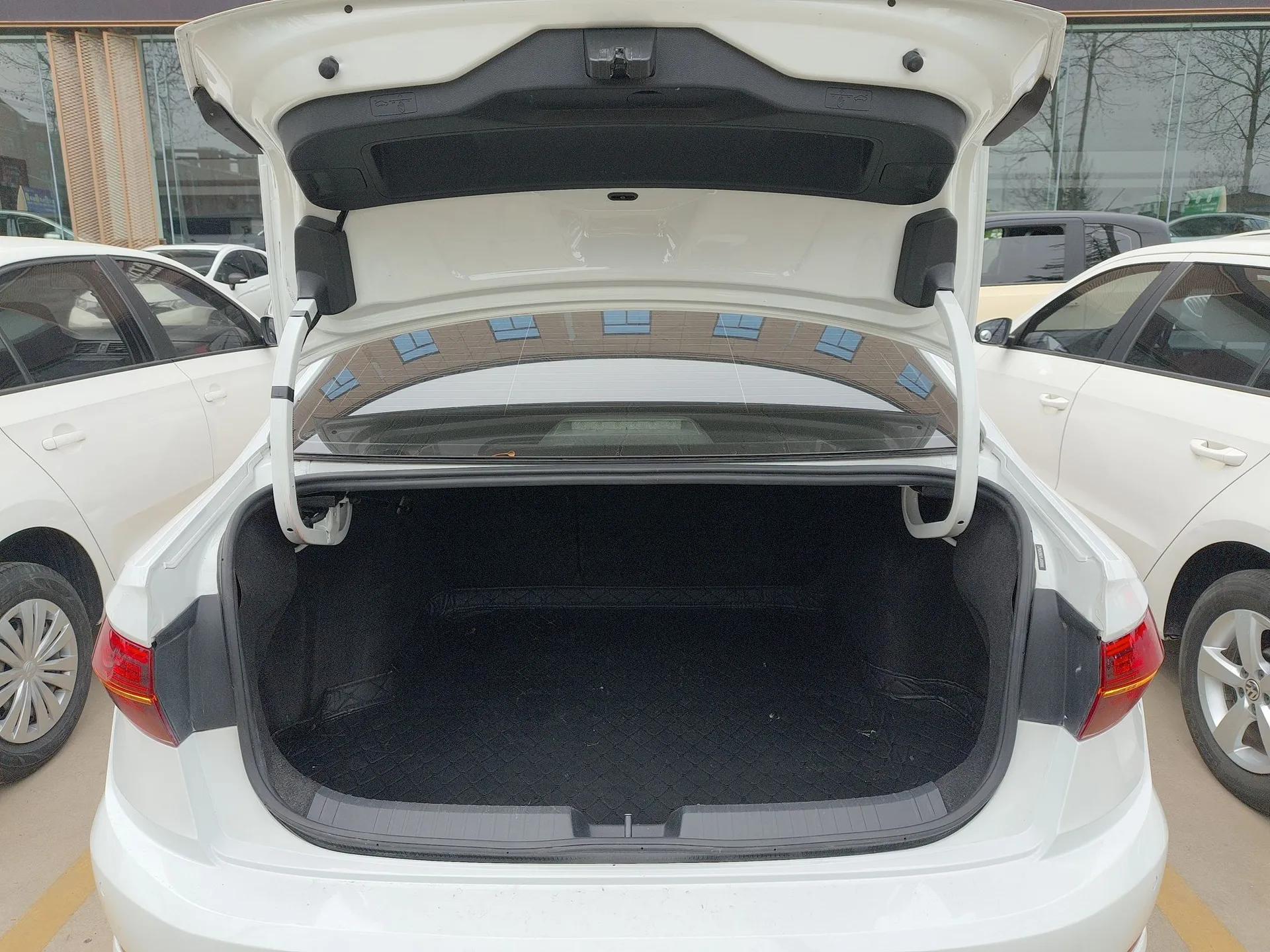Volkswagen Sagitar 2020 280TSI DSG Comfort Version China VI Standard — миниатюра 21
