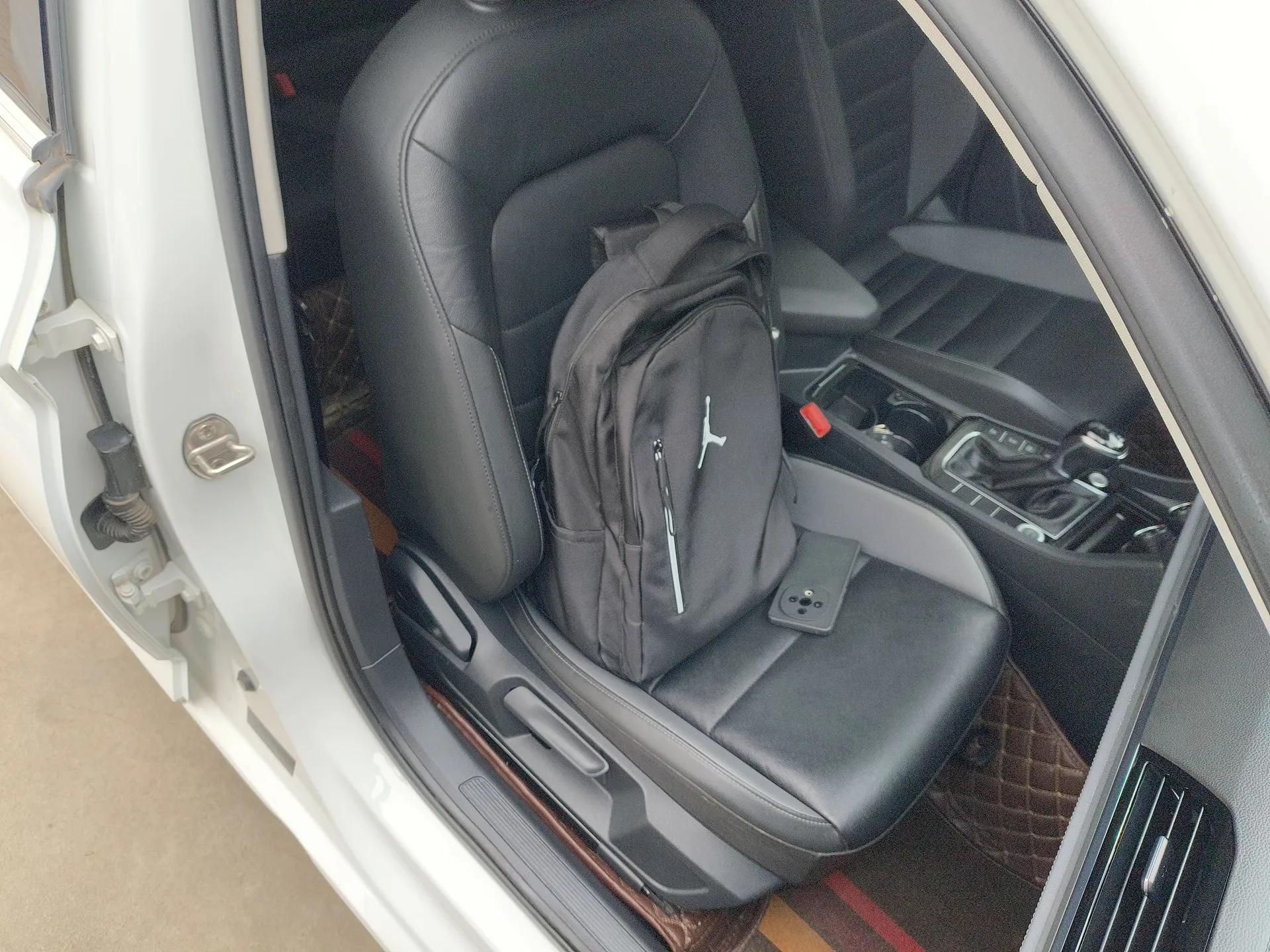 Volkswagen Sagitar 2020 280TSI DSG Comfort Version China VI Standard — миниатюра 23