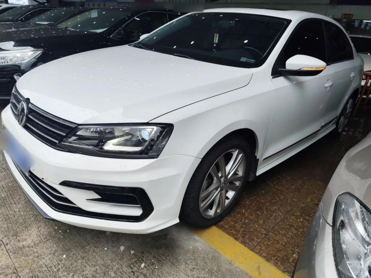 Volkswagen Sagitar 2018 280TSI DSG Ignite Edition — миниатюра 1