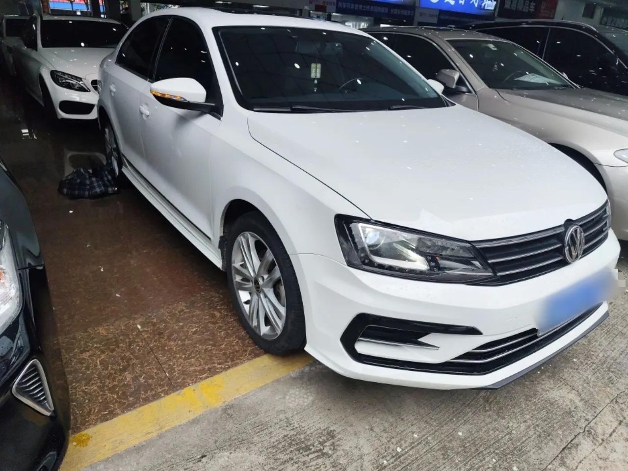 Volkswagen Sagitar 2018 280TSI DSG Ignite Edition — миниатюра 6