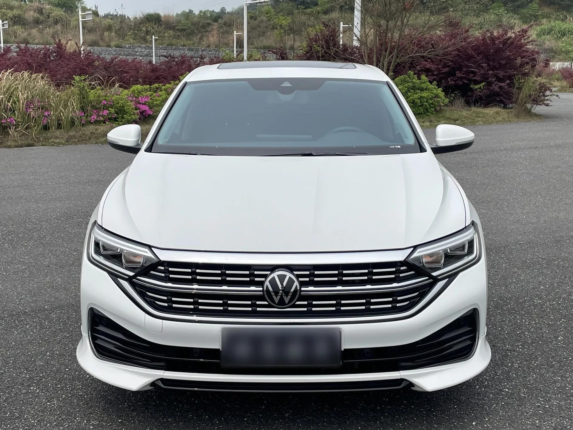 Volkswagen Sagitar 2023 300TSI DSG Excellence Edition — миниатюра 3