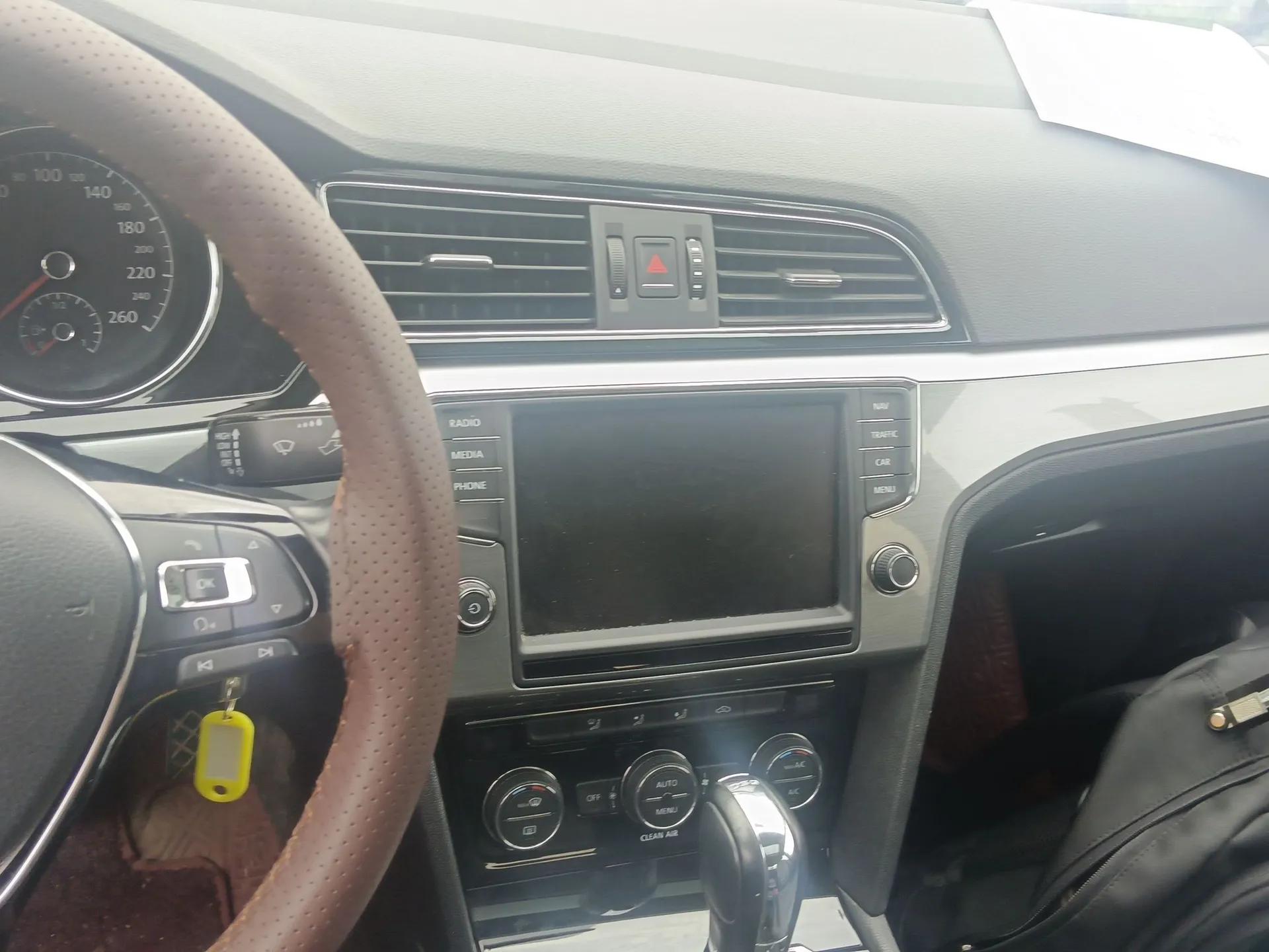 Volkswagen Lamando 2018 280TSI DSG Comfort Edition — миниатюра 12