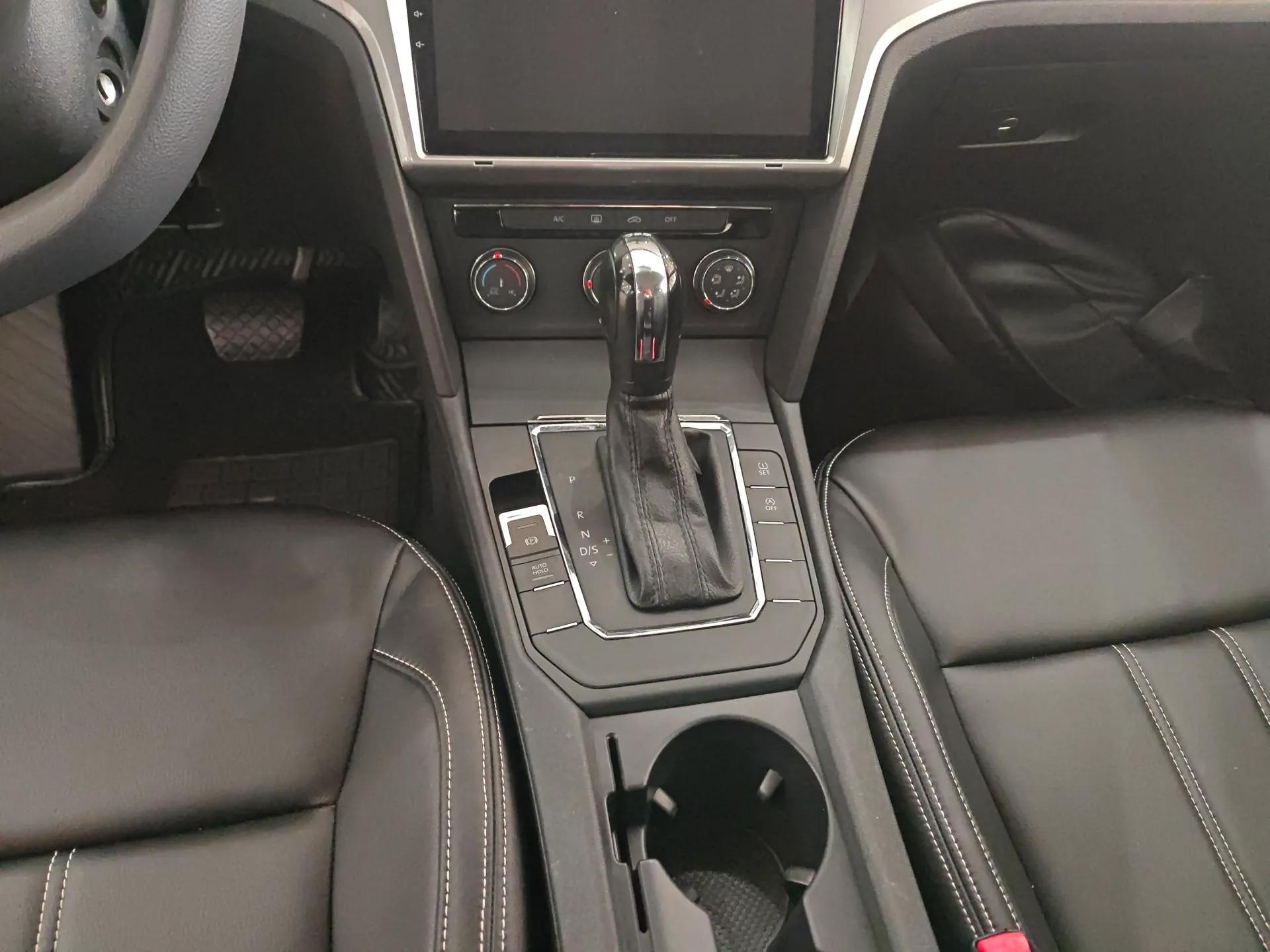 Volkswagen Lamando 2017 230TSI DSG Fashion Edition — миниатюра 17