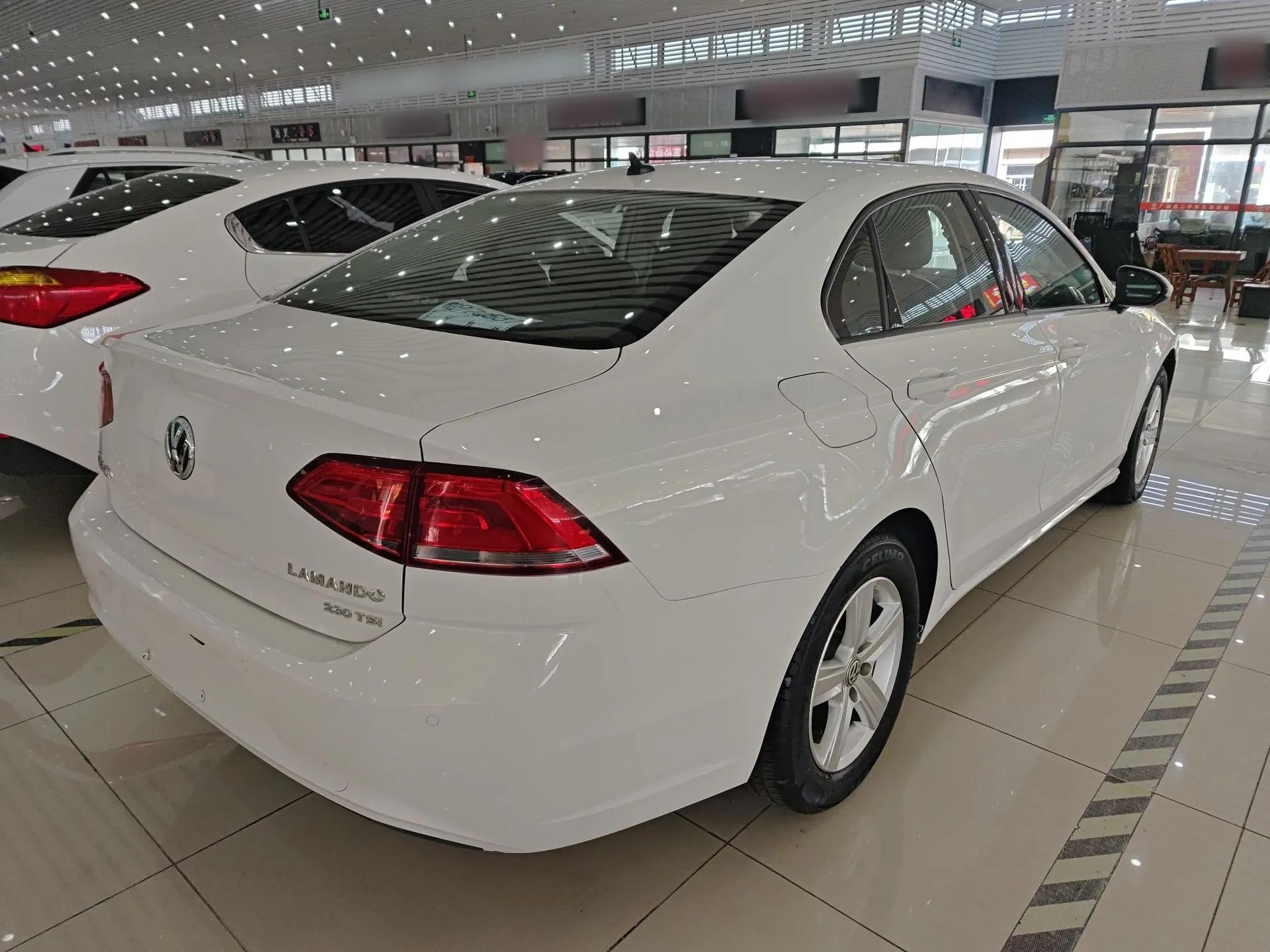Volkswagen Lamando 2017 230TSI DSG Fashion Edition — миниатюра 6