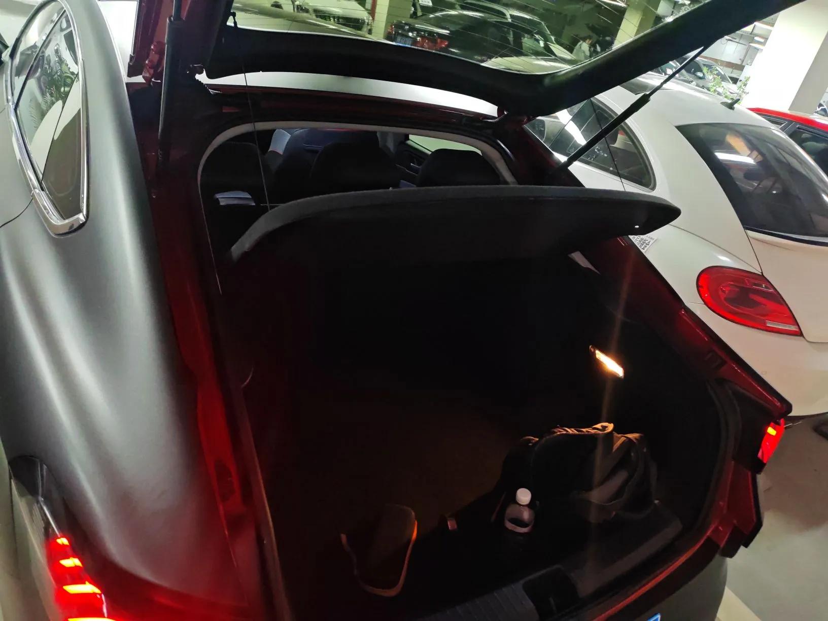 Volkswagen Lamando 2022 Lingdu L 280TSI DSG Spicy Edition — миниатюра 17