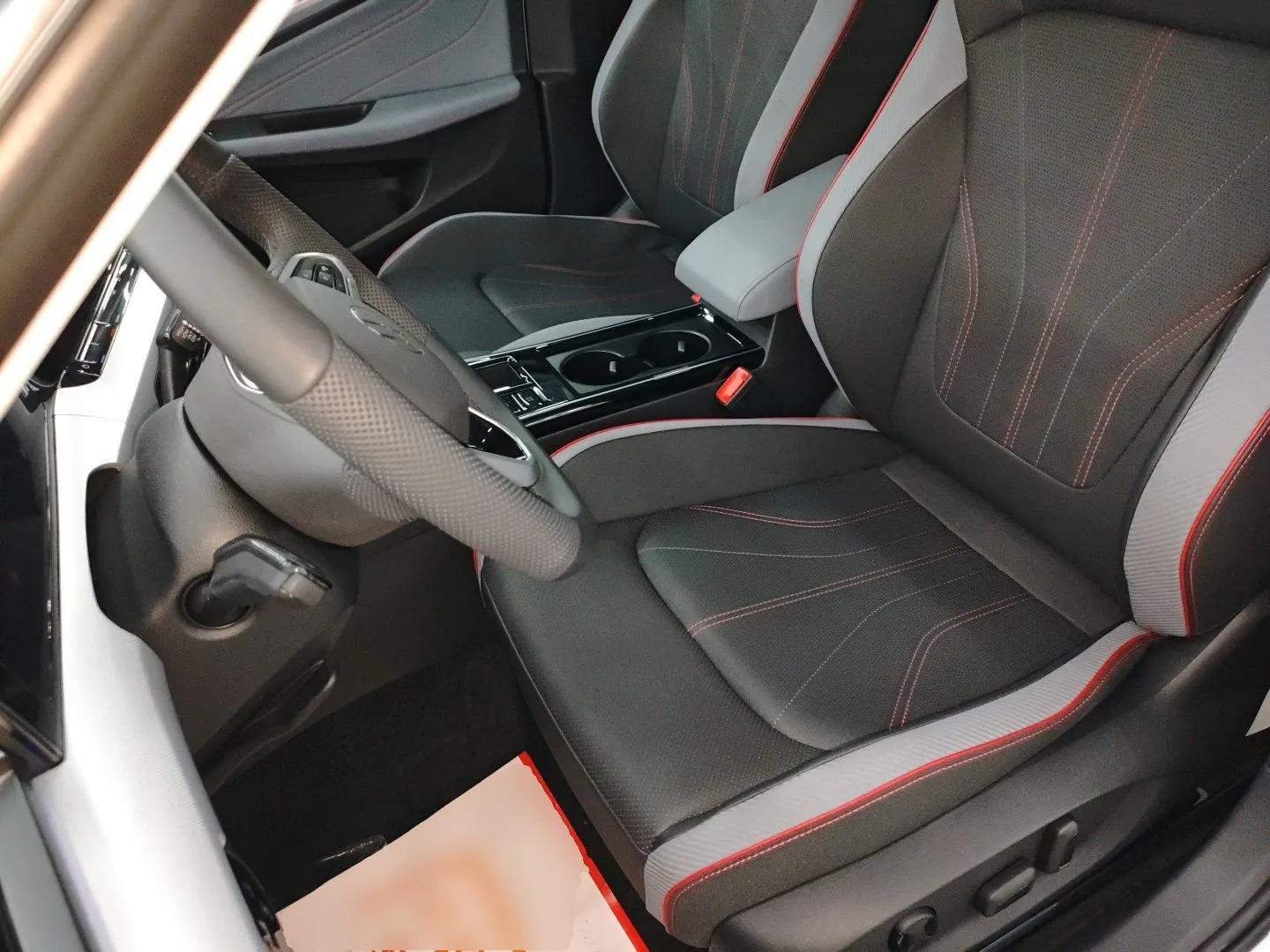 Volkswagen Lamando 2025 Lavida L 280TSI DSG Cool & Spicy Edition — миниатюра 18