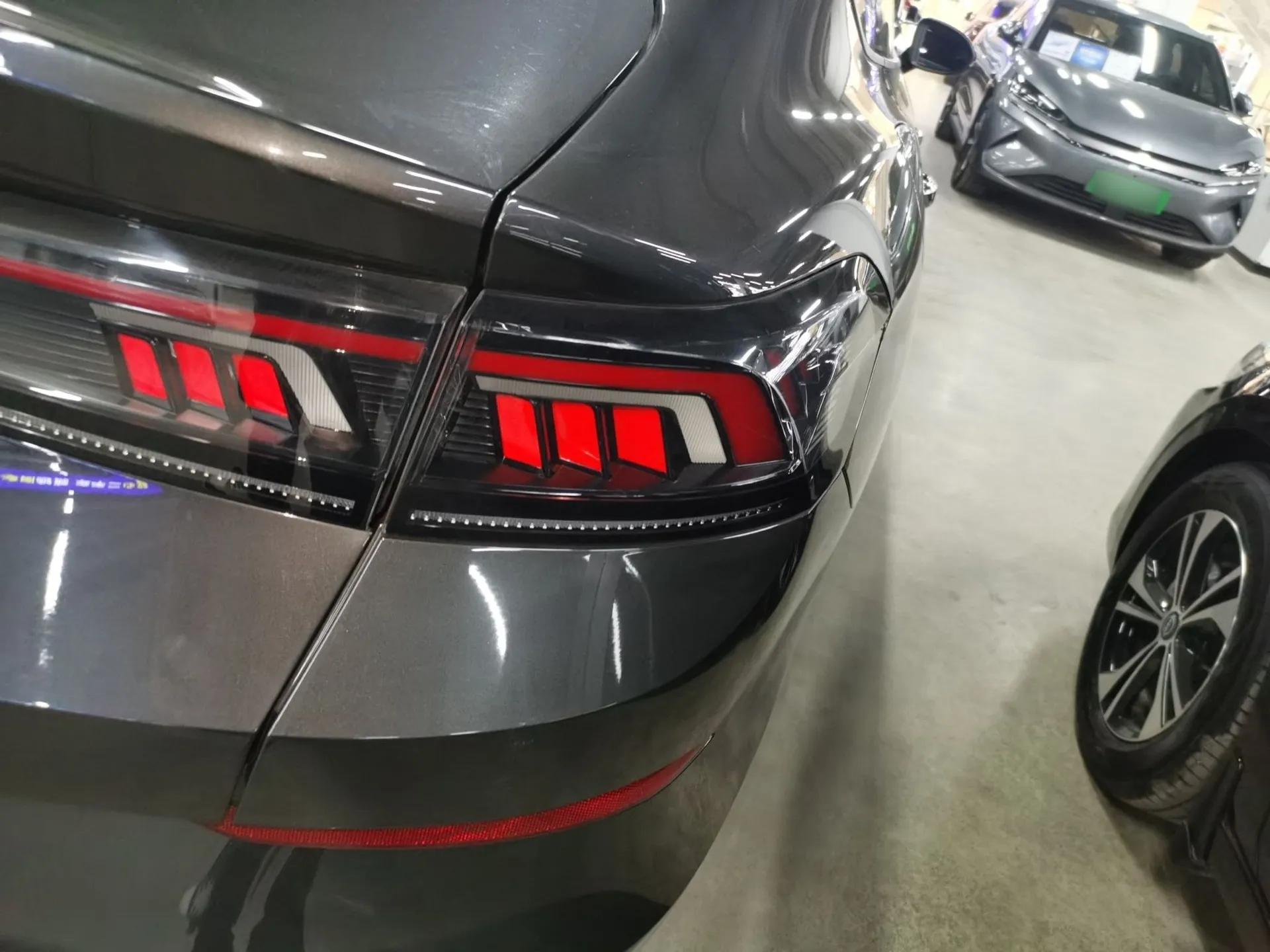Volkswagen Lamando 2025 Lavida L 280TSI DSG Spicy Edition — миниатюра 7