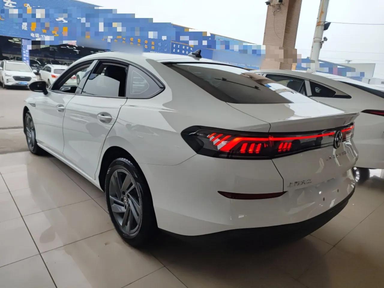 Volkswagen Lamando 2024 Lingdu L 200TSI DSG Trendy & Spicy Edition — миниатюра 7