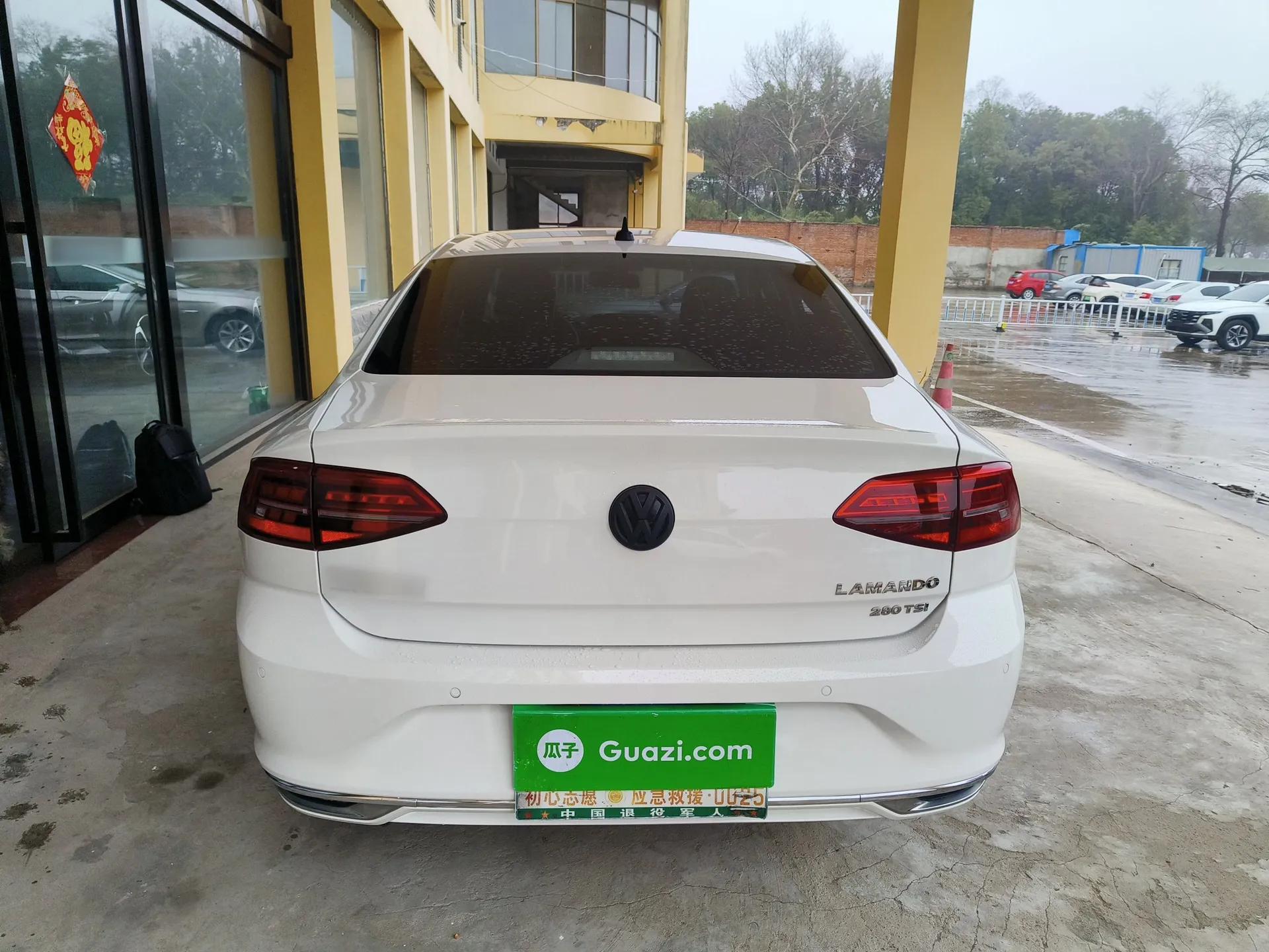 Volkswagen Lamando 2021 280TSI DSG Comfort Edition — миниатюра 3
