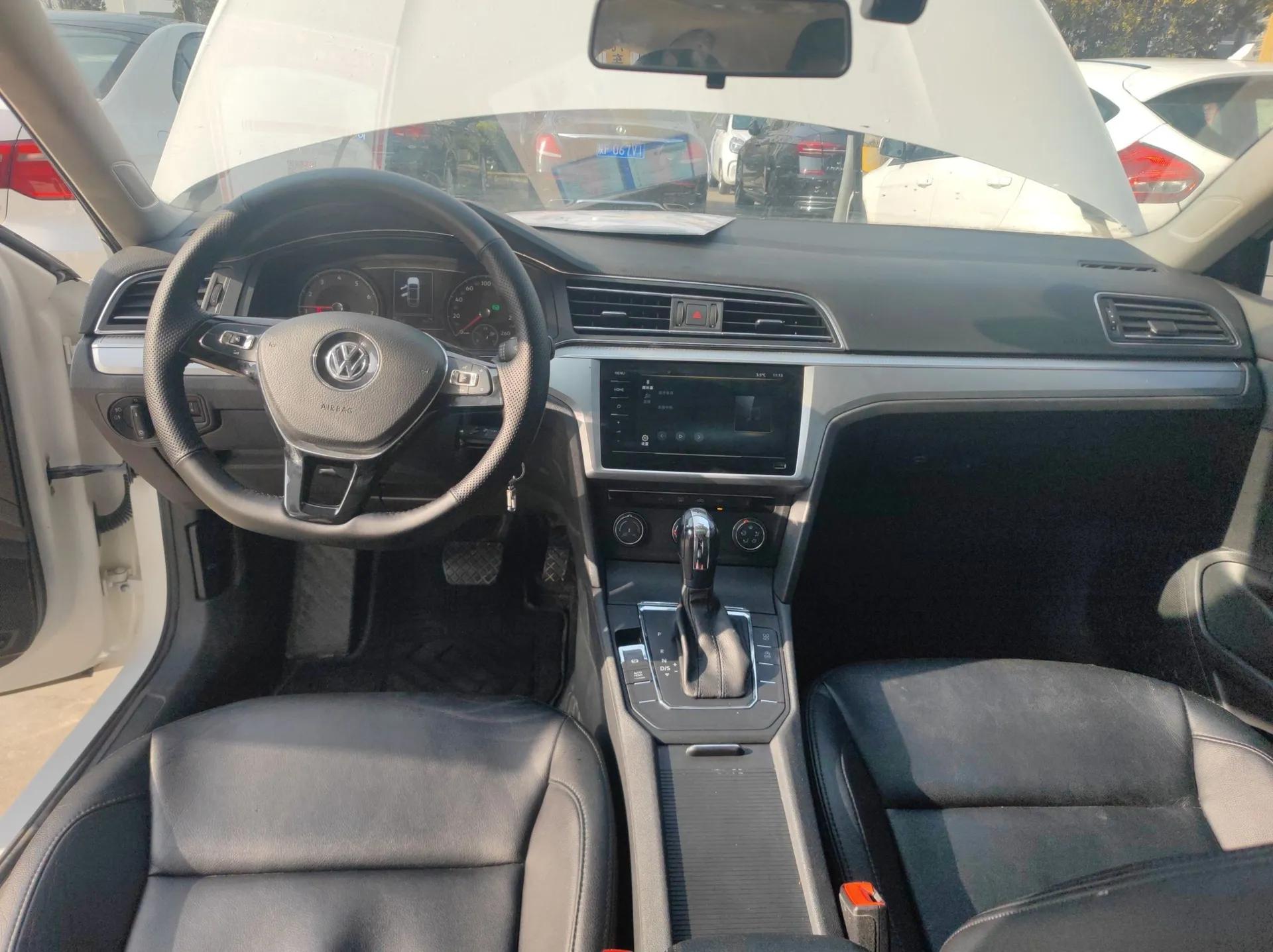 Volkswagen Lamando 2021 230TSI DSG Fashion Edition — миниатюра 13