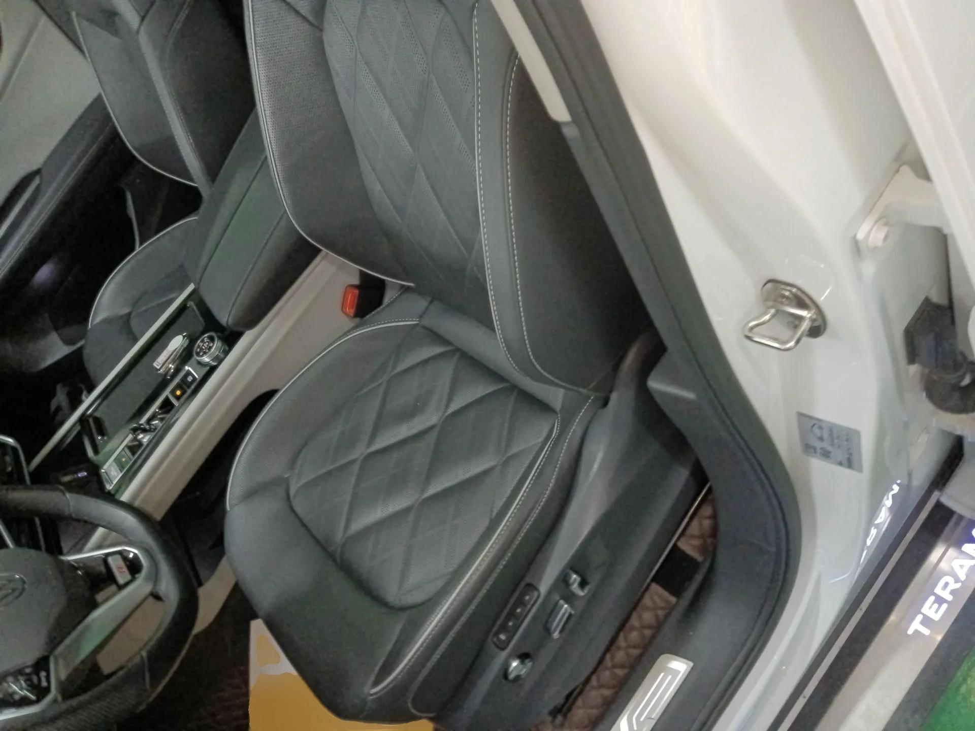 Volkswagen Teramont 2021 530 V6 All-Wheel Drive Prestige Flagship Edition — миниатюра 18