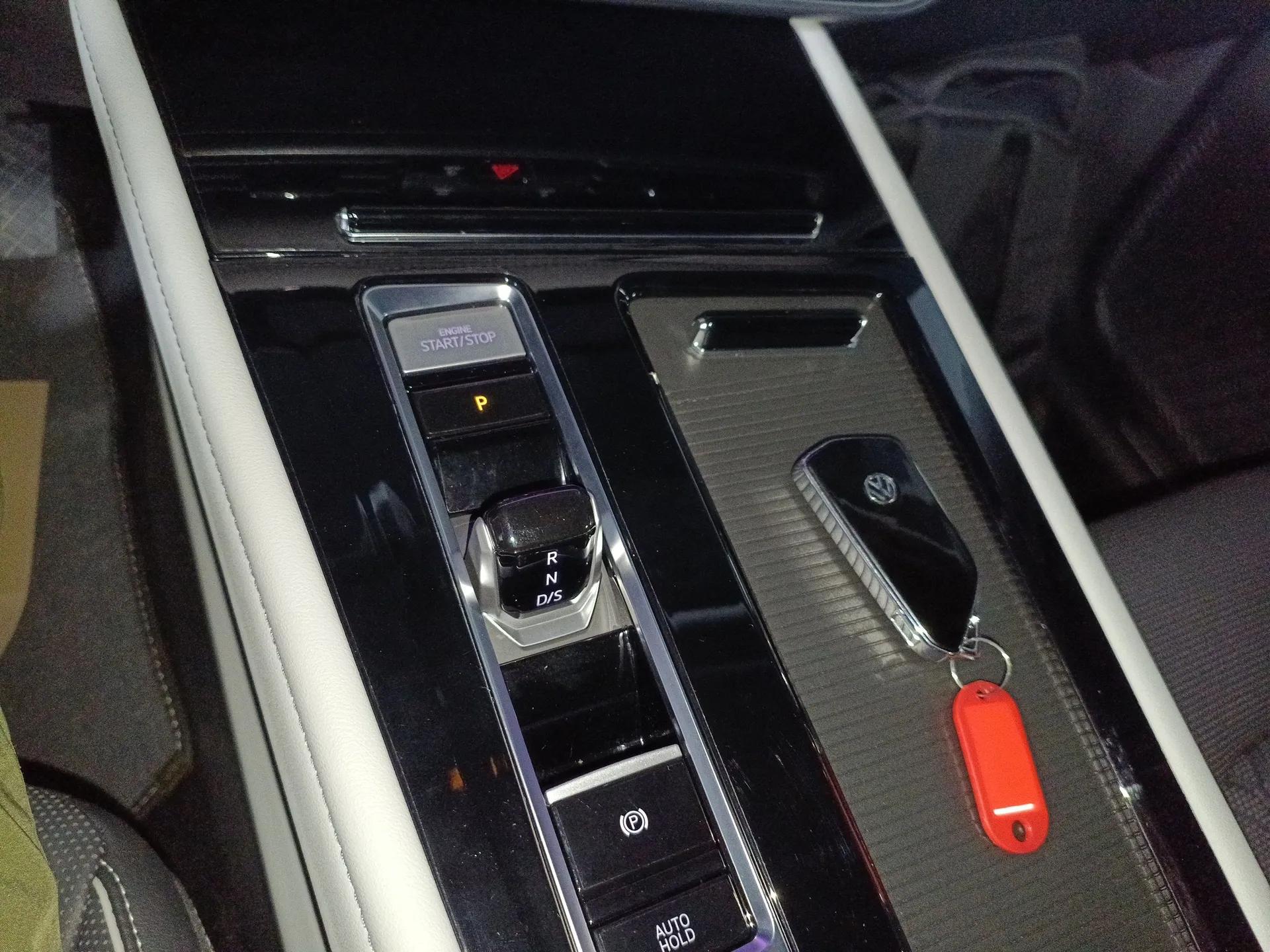 Volkswagen Teramont 2024 380TSI Four-Wheel Drive Prestige Flagship Edition — миниатюра 16
