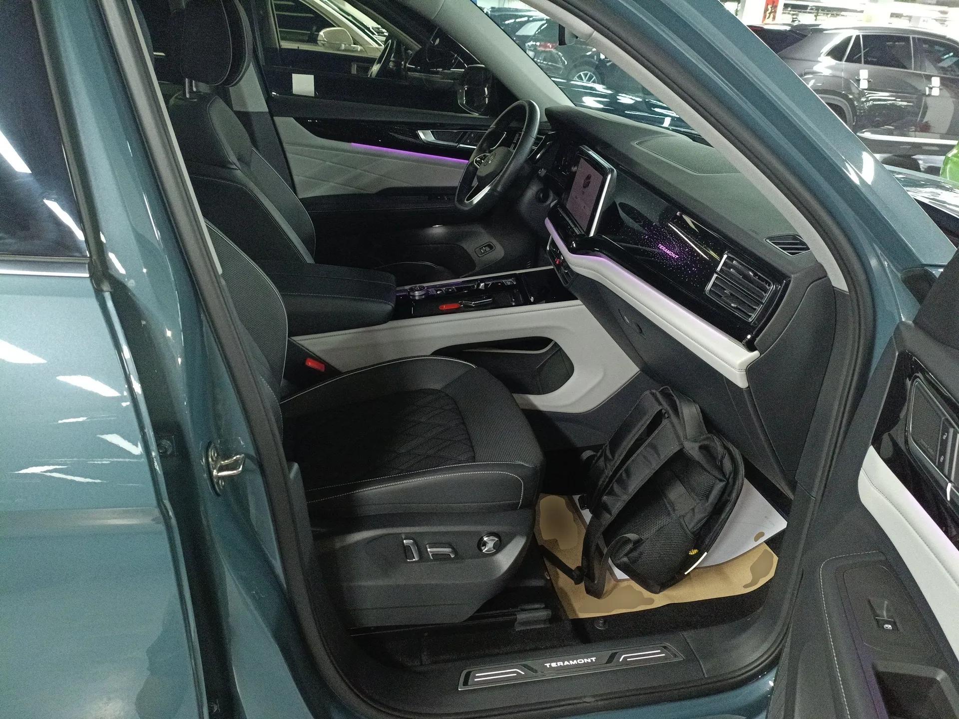 Volkswagen Teramont 2024 380TSI Four-Wheel Drive Prestige Flagship Edition — миниатюра 23