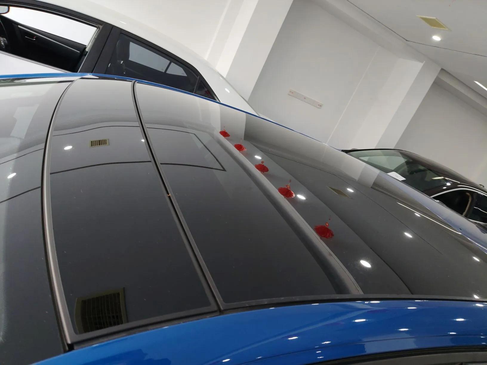 Volkswagen Polo 2019 Plus 1.5L Automatic Colorful Technology Edition — миниатюра 11