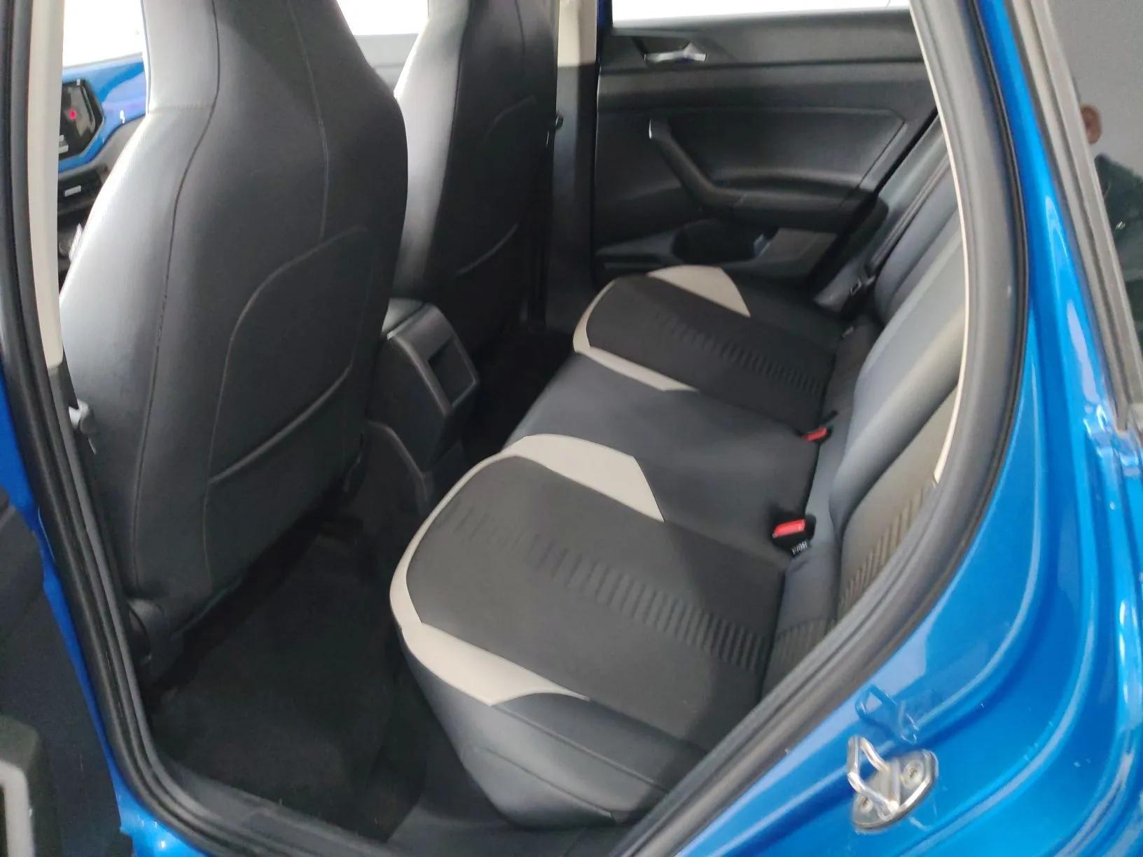 Volkswagen Polo 2019 Plus 1.5L Automatic Colorful Technology Edition — миниатюра 20