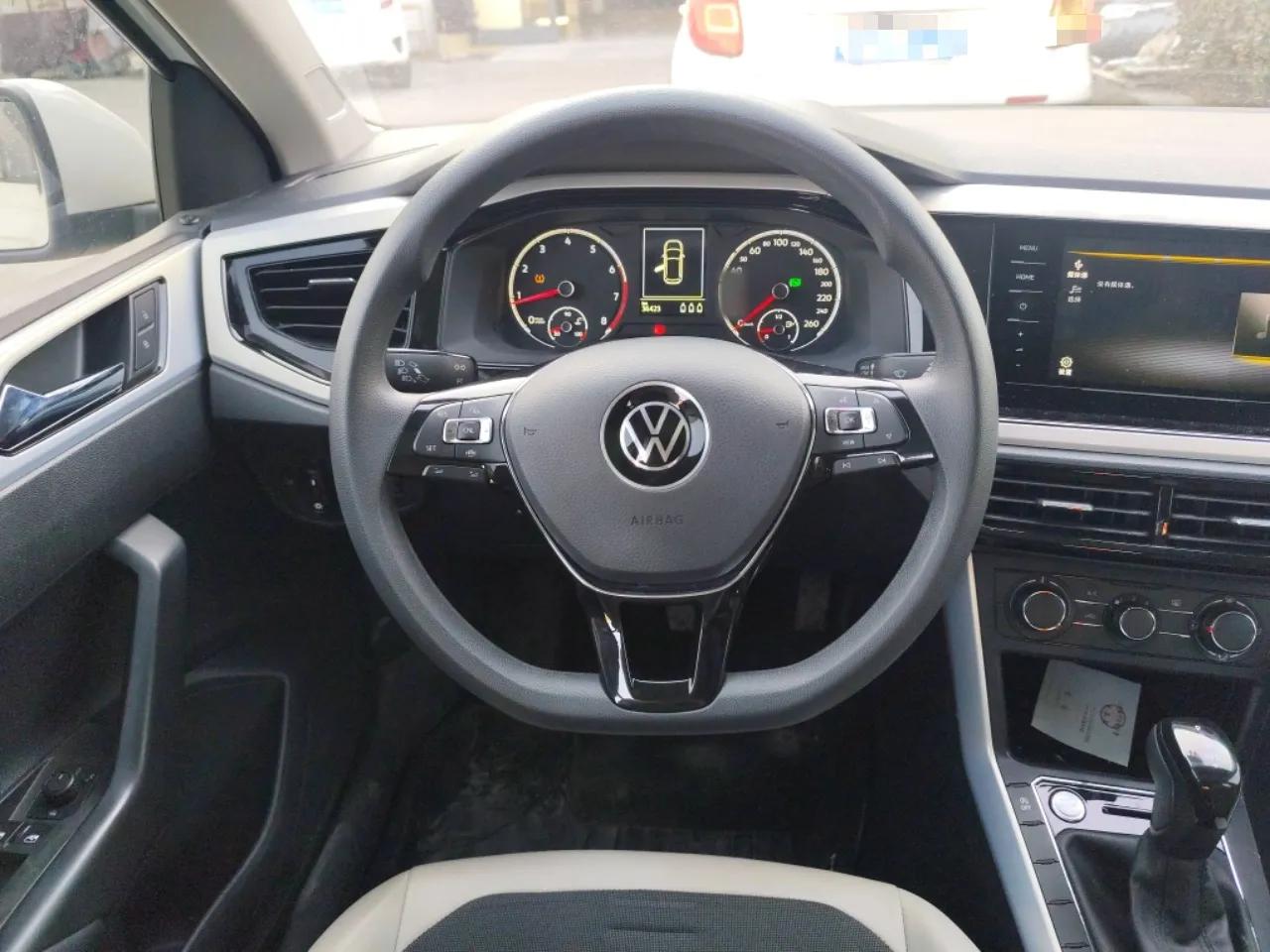 Volkswagen Polo 2021 Plus 1.5L Automatic Colorful Tech Edition — миниатюра 12