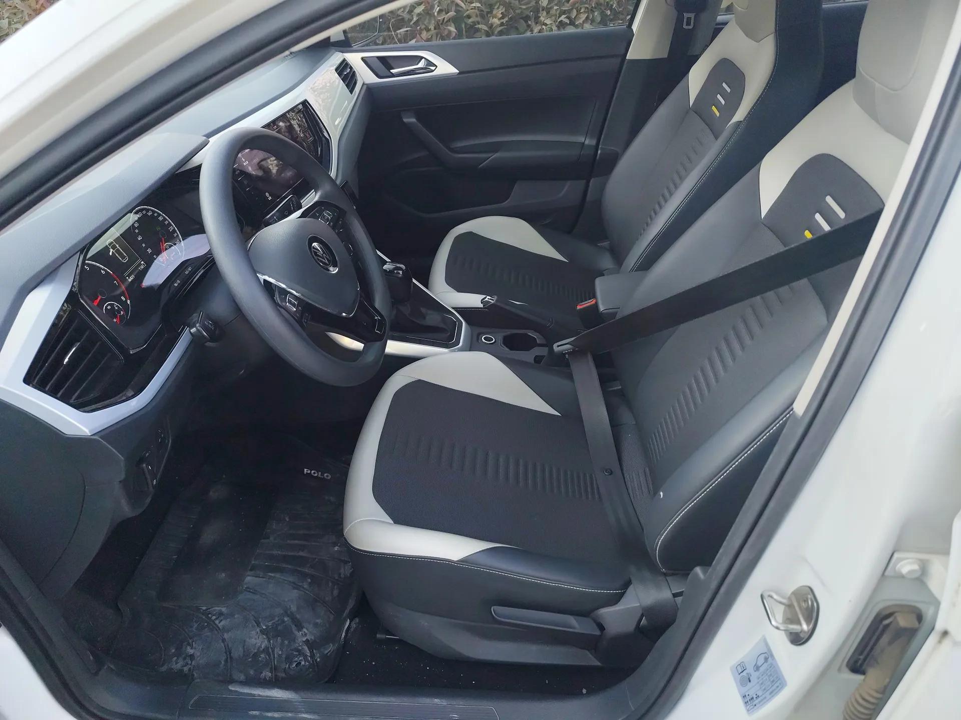 Volkswagen Polo 2021 Plus 1.5L Automatic Colorful Tech Edition — миниатюра 16