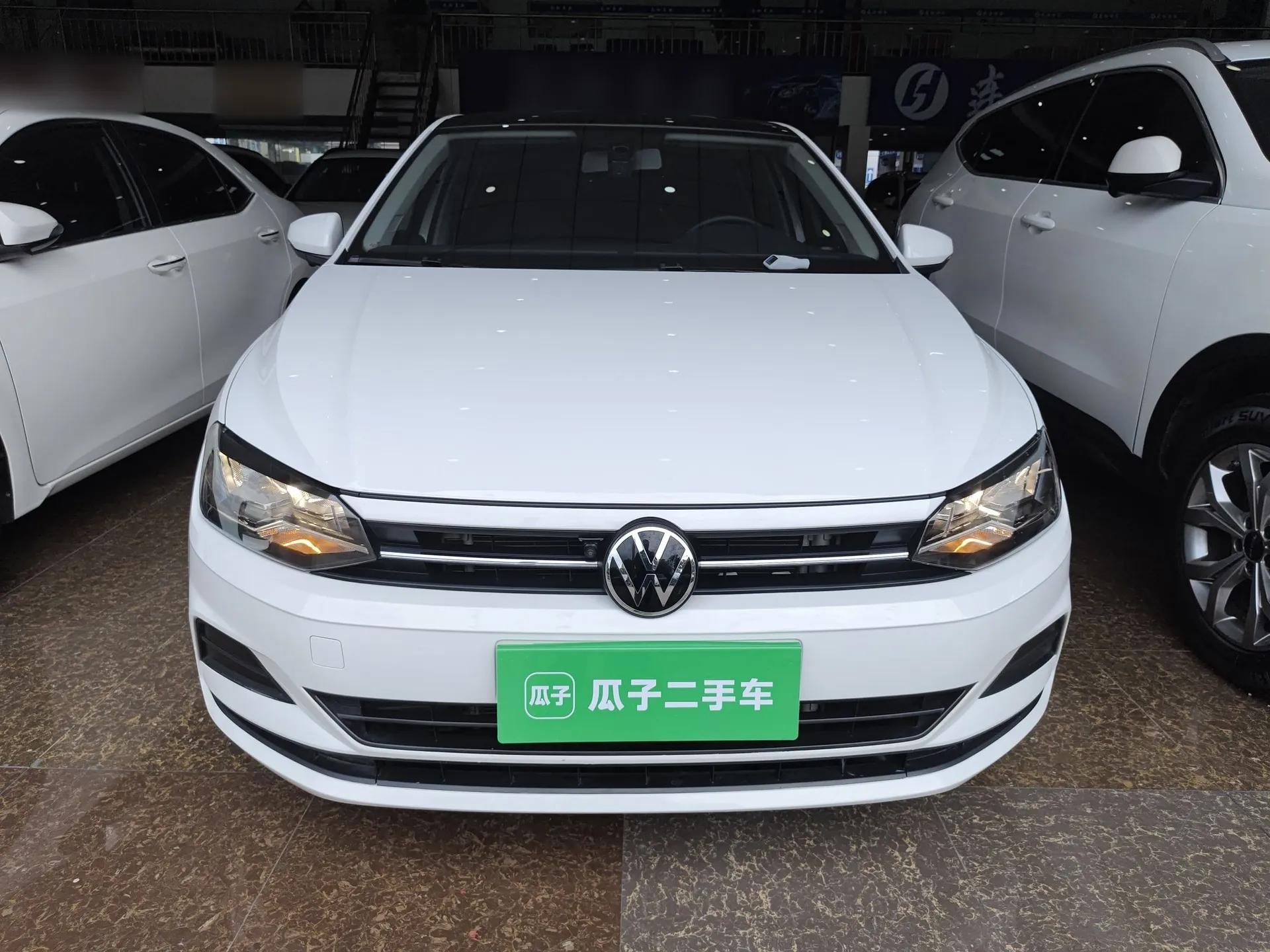 Volkswagen Polo 2023 Plus 1.5L Automatic Panoramic Enjoyment Edition — миниатюра 2