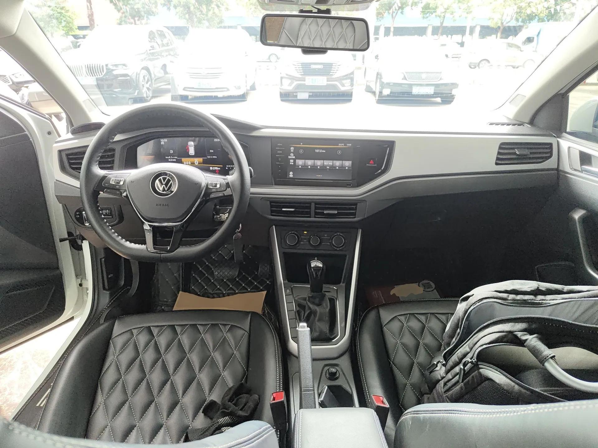Volkswagen Polo 2023 Plus 1.5L Automatic Panoramic Enjoyment Edition — миниатюра 12