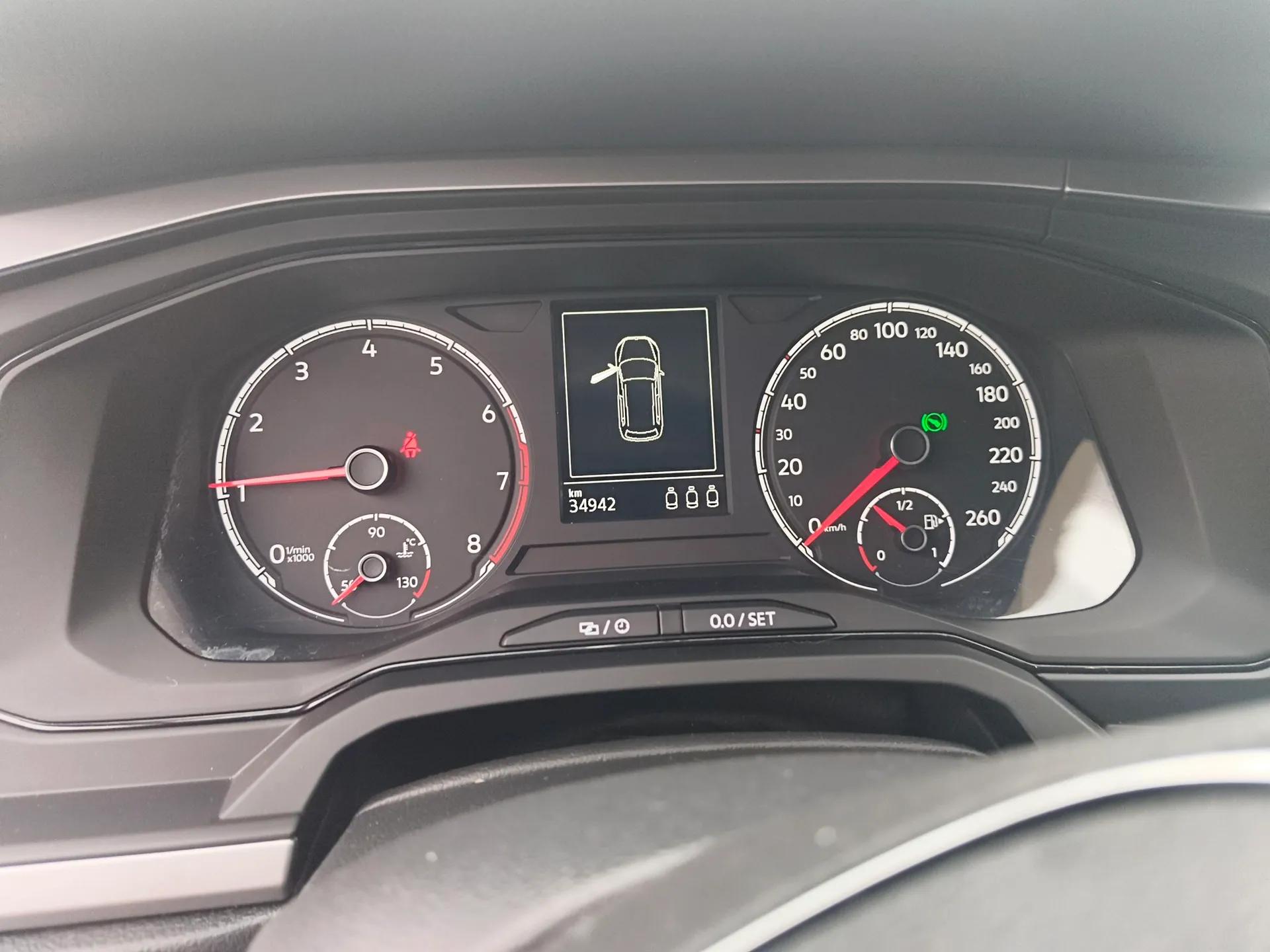 Volkswagen Polo 2021 Plus 1.5L Automatic Panoramic Enjoyment Edition — миниатюра 14
