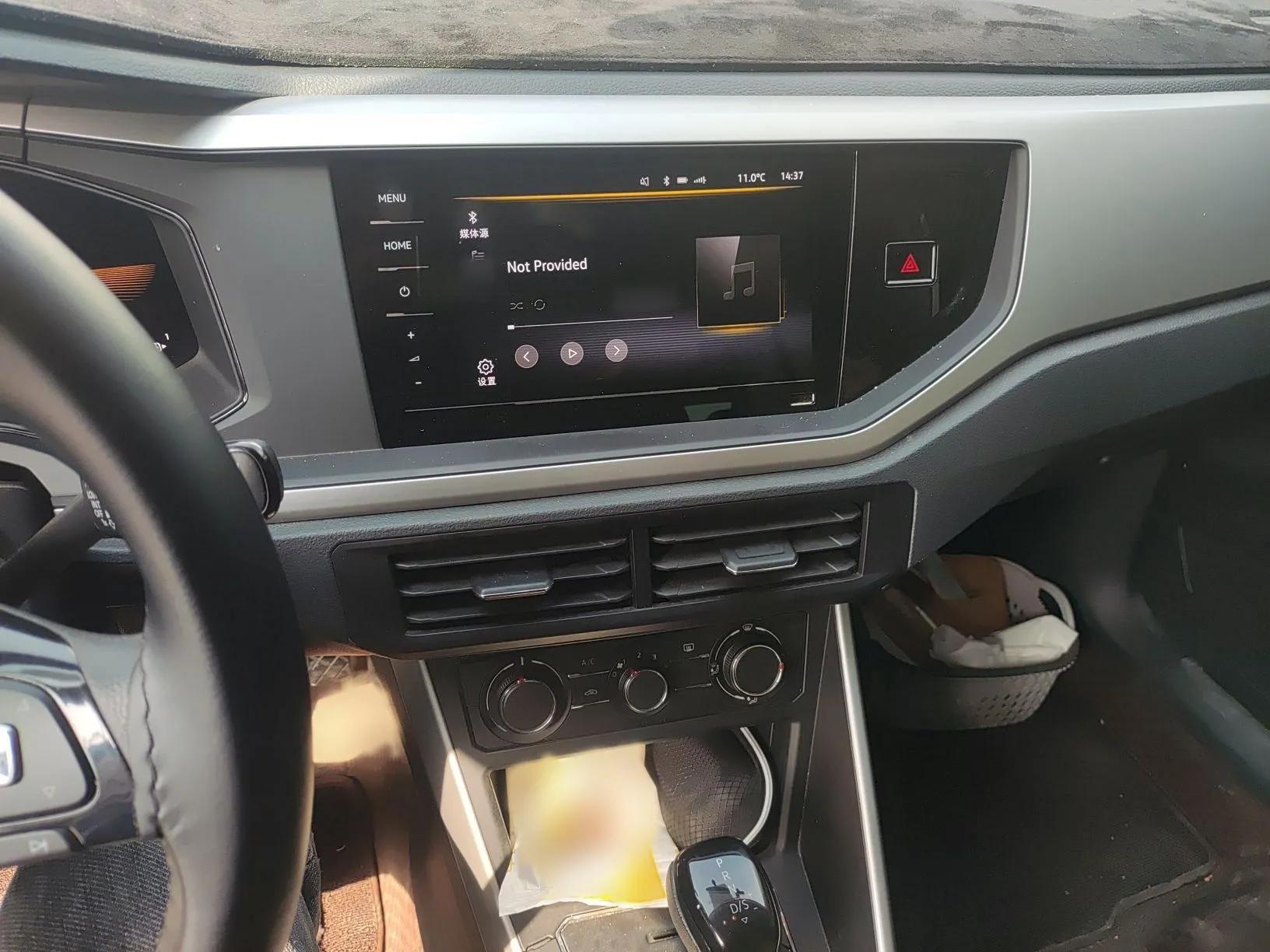 Volkswagen Polo 2023 Revised Plus 1.5L Automatic – Enjoy Life Edition — миниатюра 12