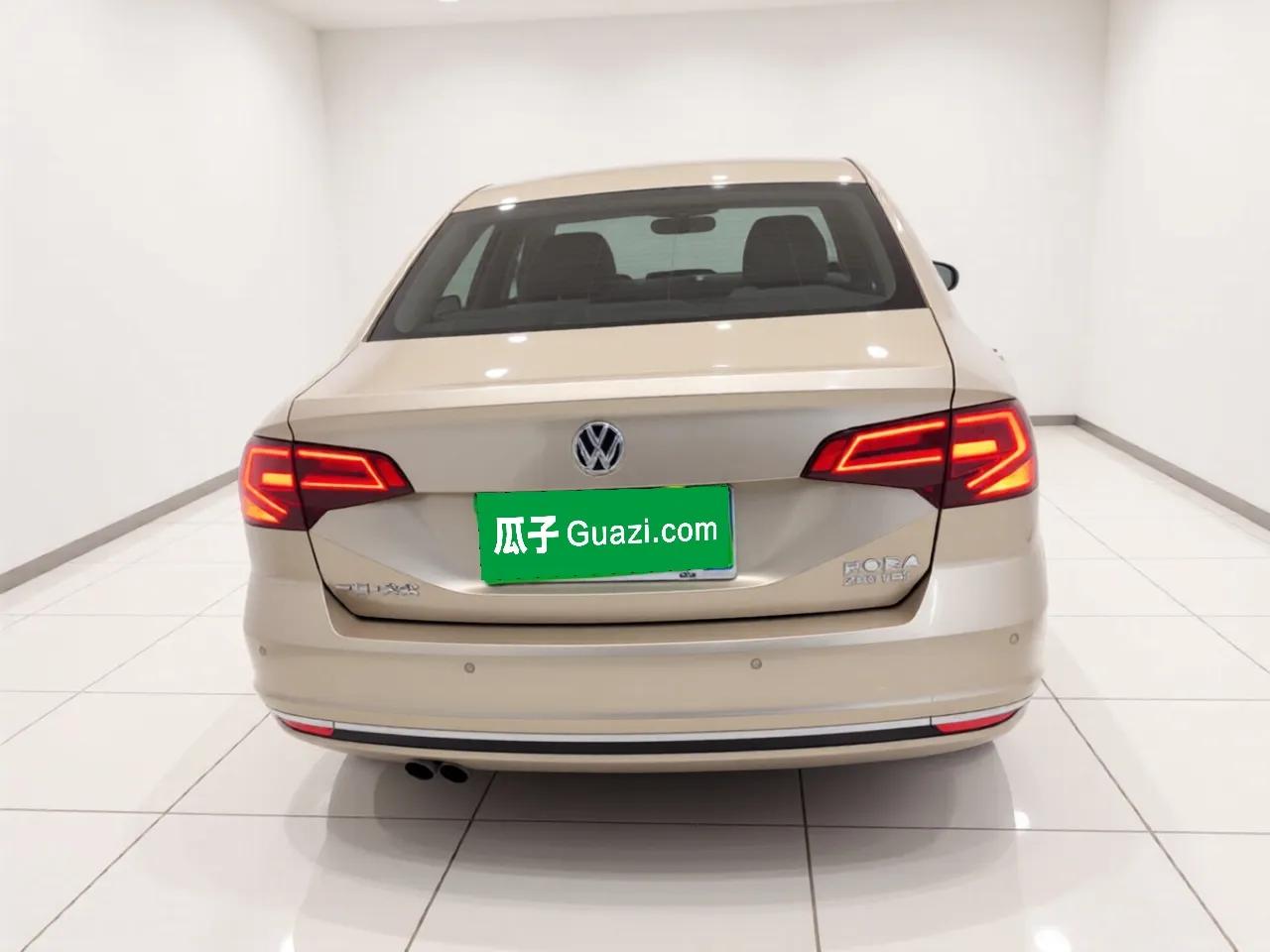 Volkswagen Bora 2016 230TSI DSG Luxury Version — миниатюра 3