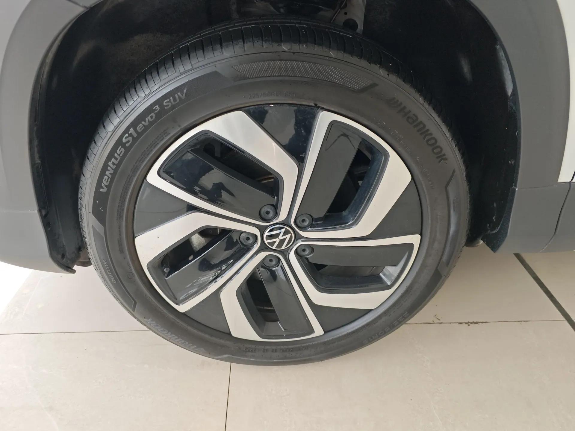 Volkswagen Tharu 2024 300TSI Two-Wheel-Drive Full Moon Edition — миниатюра 8