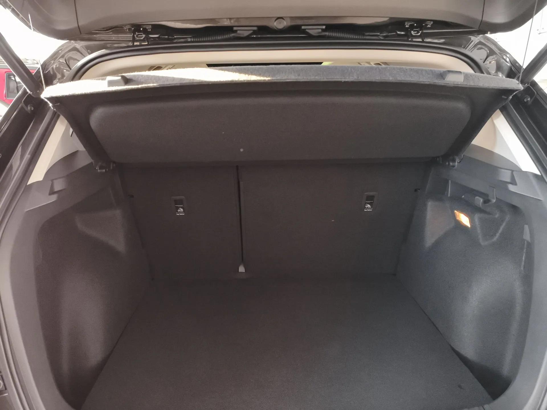 Volkswagen Tharu 2019 330TSI Four-Wheel Drive Flagship Model China VI Standard — миниатюра 22