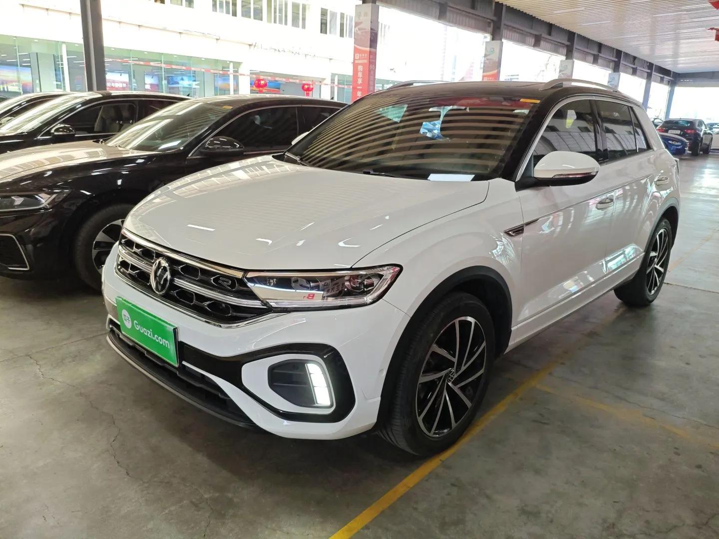 Volkswagen T-ROC 2023 300TSI DSG Two-Wheel Drive Starlight Edition — миниатюра 1