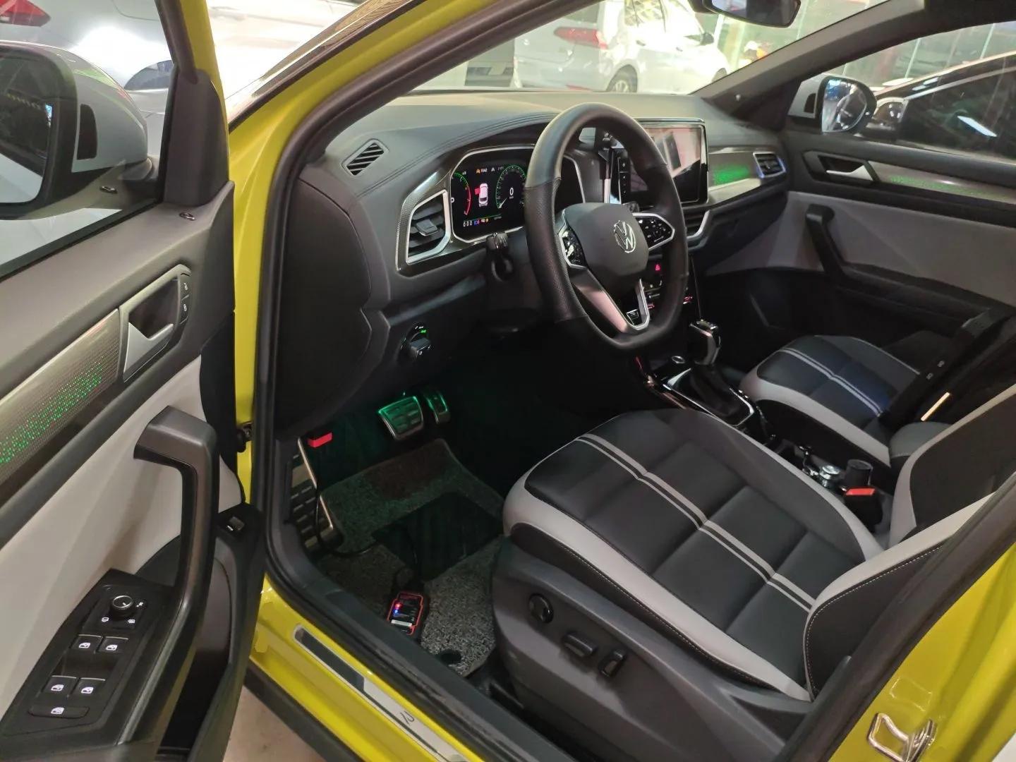 Volkswagen T-ROC 2023 300TSI DSG Two-Wheel Drive Starlight Edition — миниатюра 19