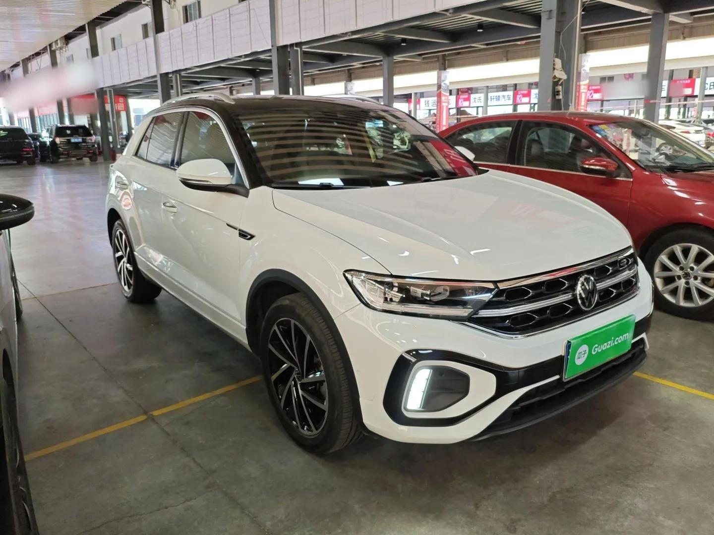 Volkswagen T-ROC 2023 300TSI DSG Two-Wheel Drive Starlight Edition — миниатюра 3