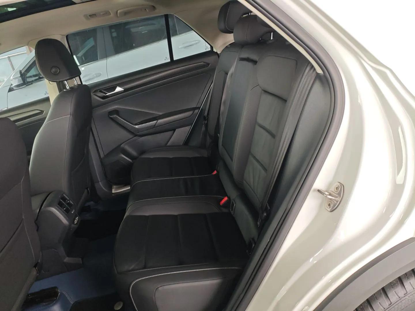 Volkswagen T-ROC 2018 280TSI DSG Two-Wheel-Drive Comfort Version China V Standard — миниатюра 19