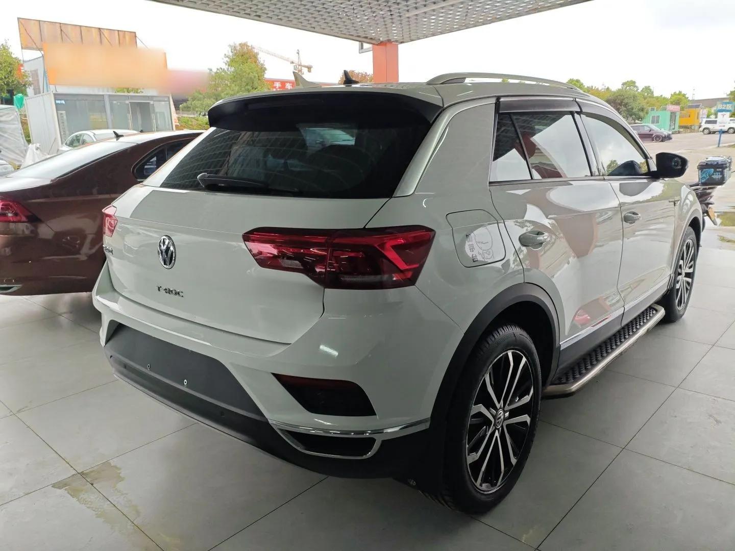 Volkswagen T-ROC 2018 280TSI DSG Two-Wheel-Drive Comfort Version China V Standard — миниатюра 4