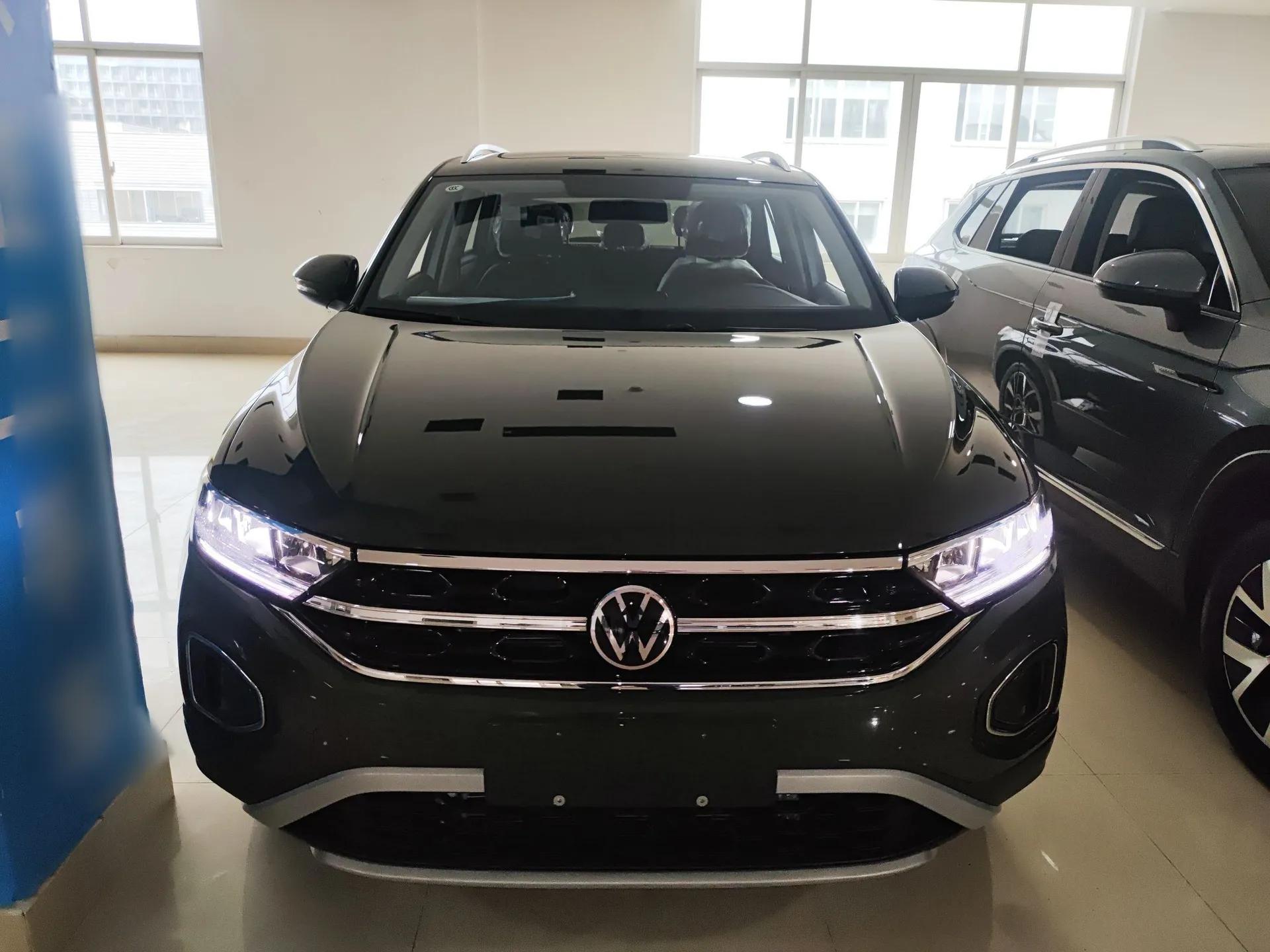 Volkswagen T-ROC 2026 Model 280TSI DSG Two-Wheel Drive Shiguang Edition — миниатюра 2