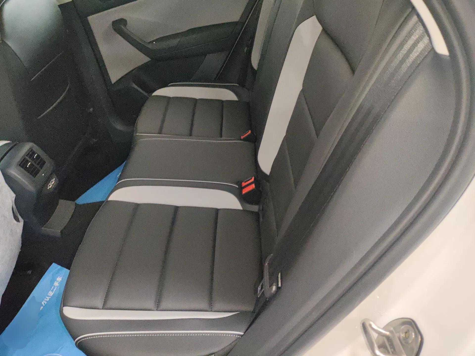 Volkswagen T-ROC 2026 Model 280TSI DSG Two-Wheel Drive Shiguang Edition — миниатюра 20