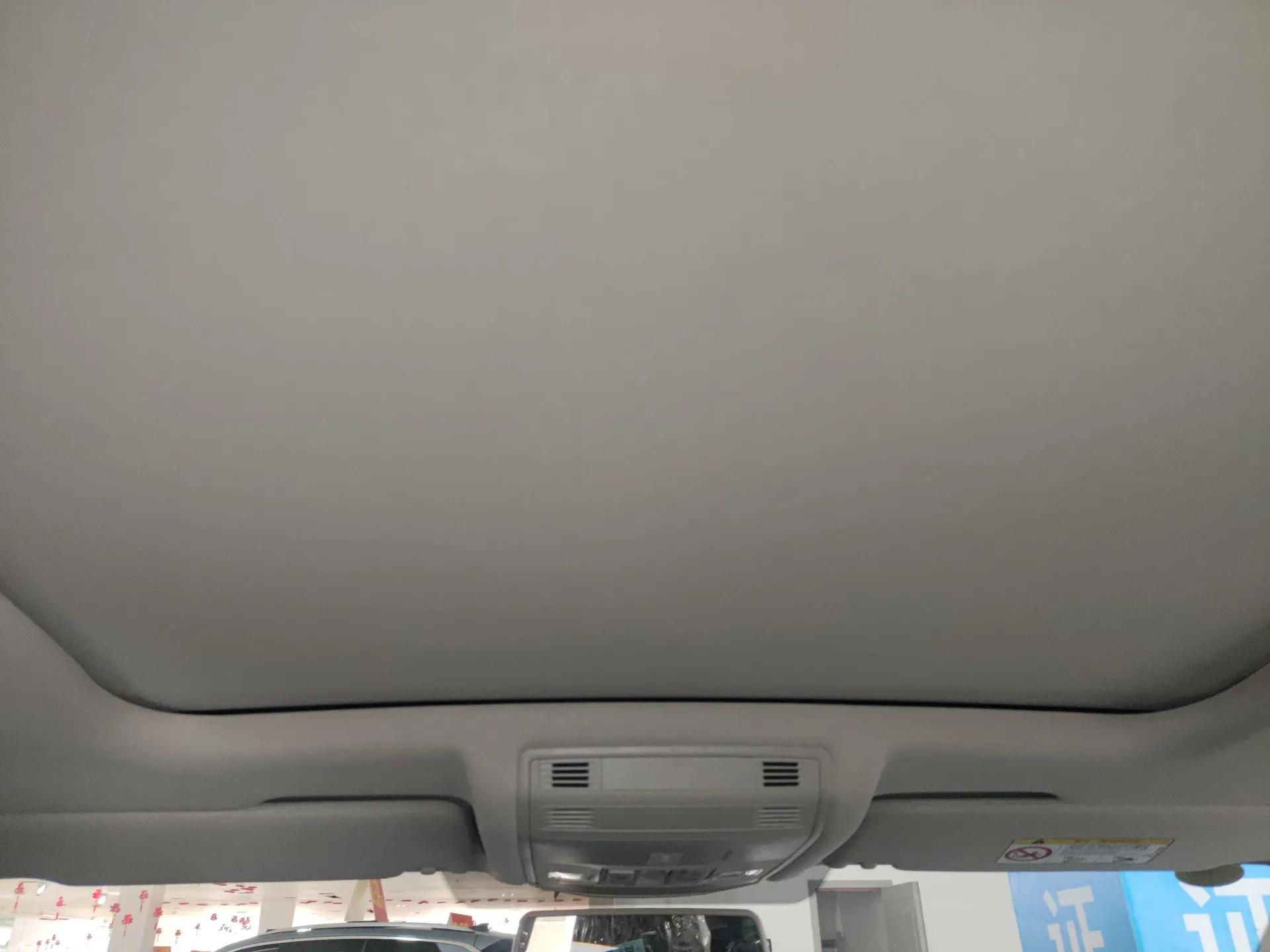 Volkswagen T-ROC 2026 Model 280TSI DSG Two-Wheel Drive Shiguang Edition — миниатюра 21
